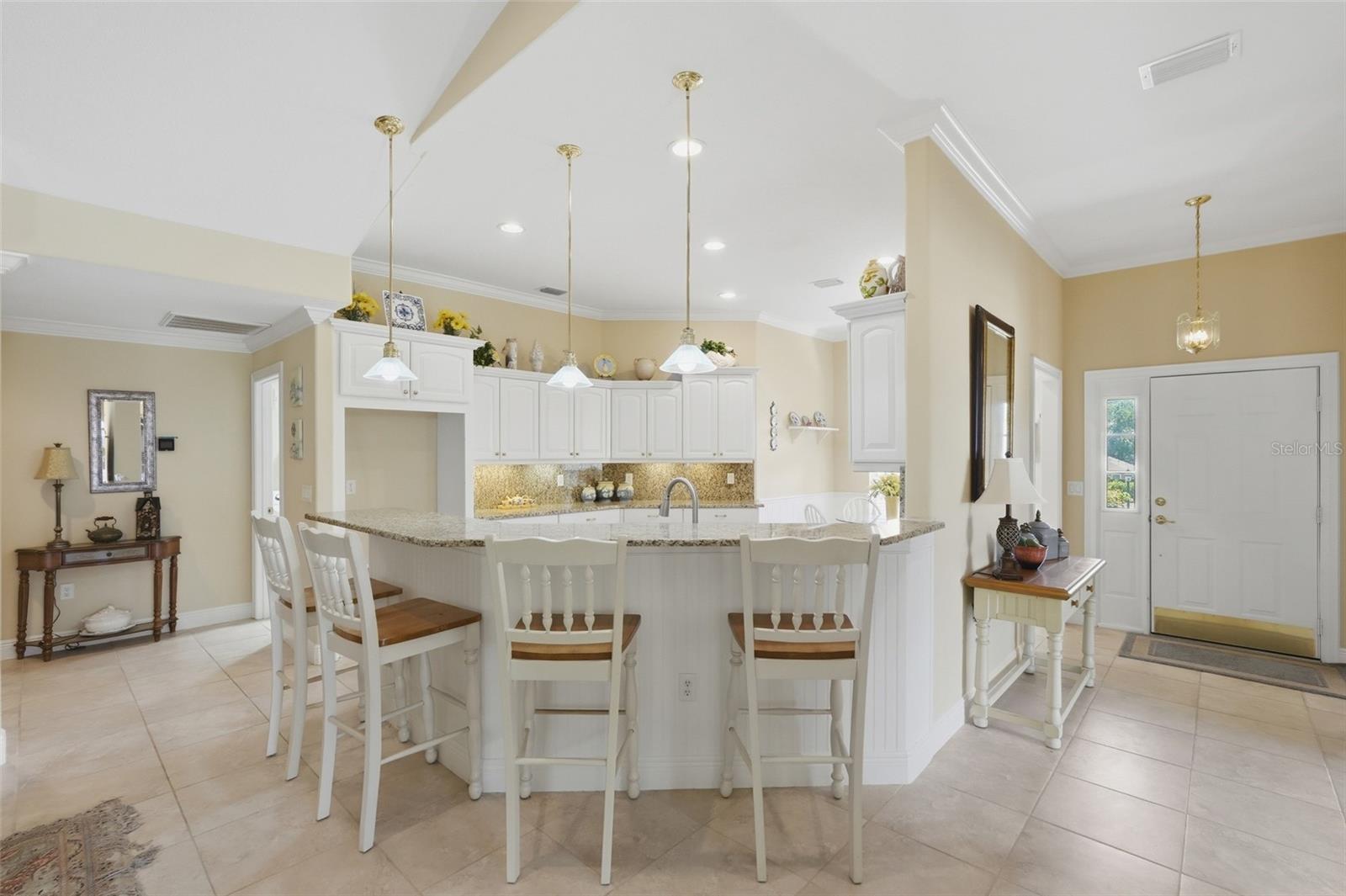 Image 16 of 42 For 5013 Harbor Heights