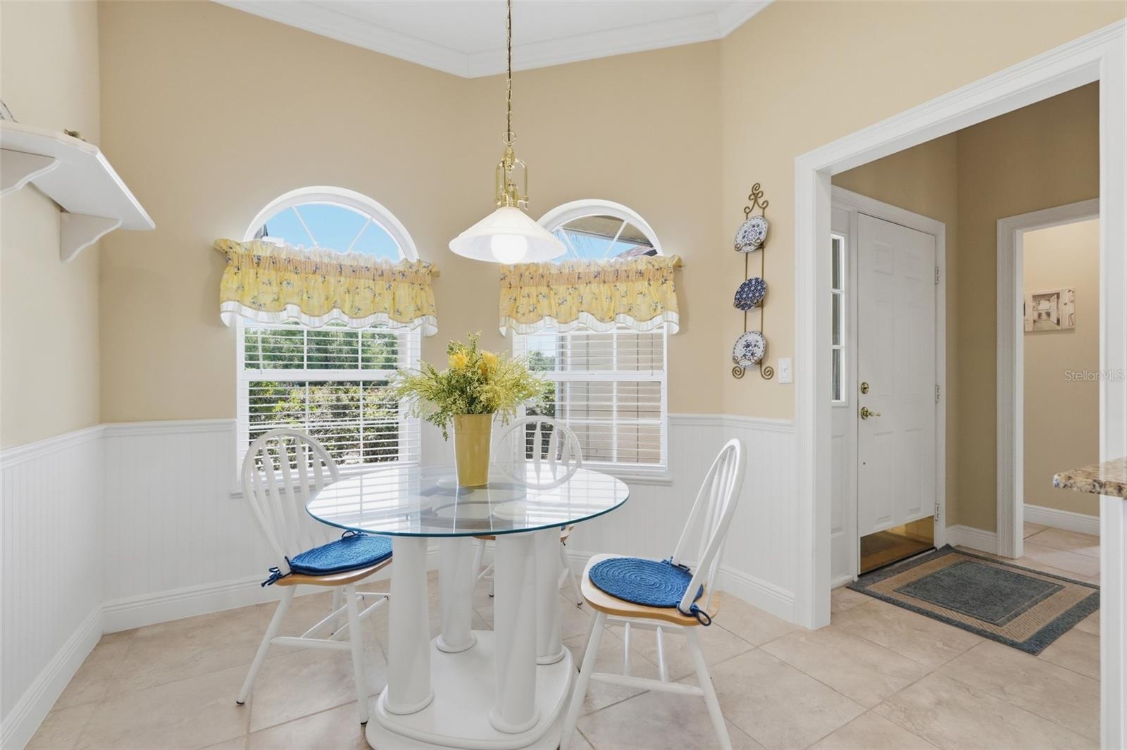 Image 17 of 42 For 5013 Harbor Heights