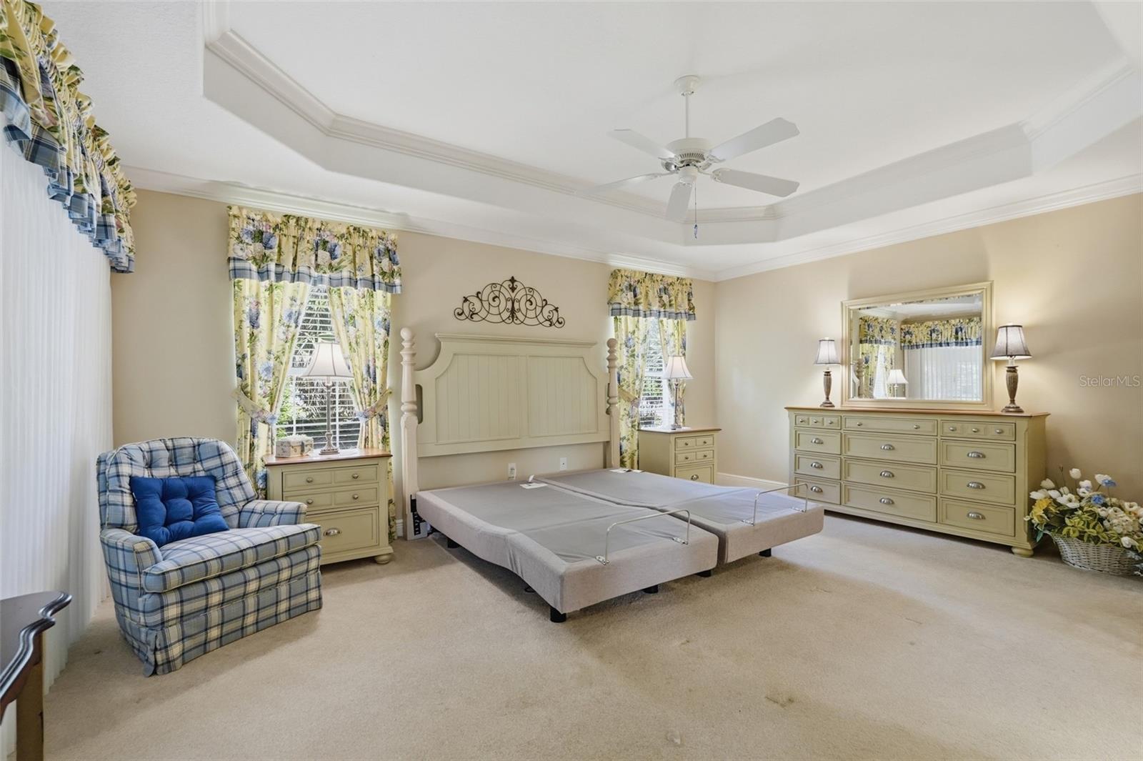 Image 21 of 42 For 5013 Harbor Heights