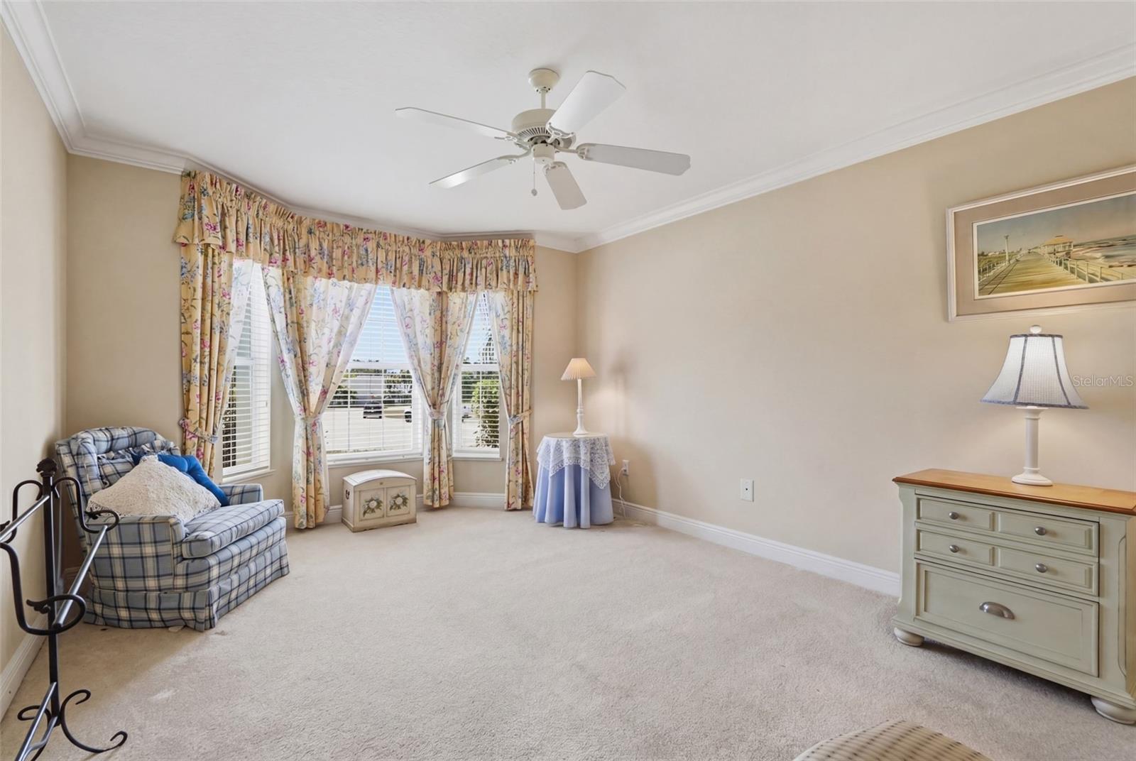 Image 28 of 42 For 5013 Harbor Heights