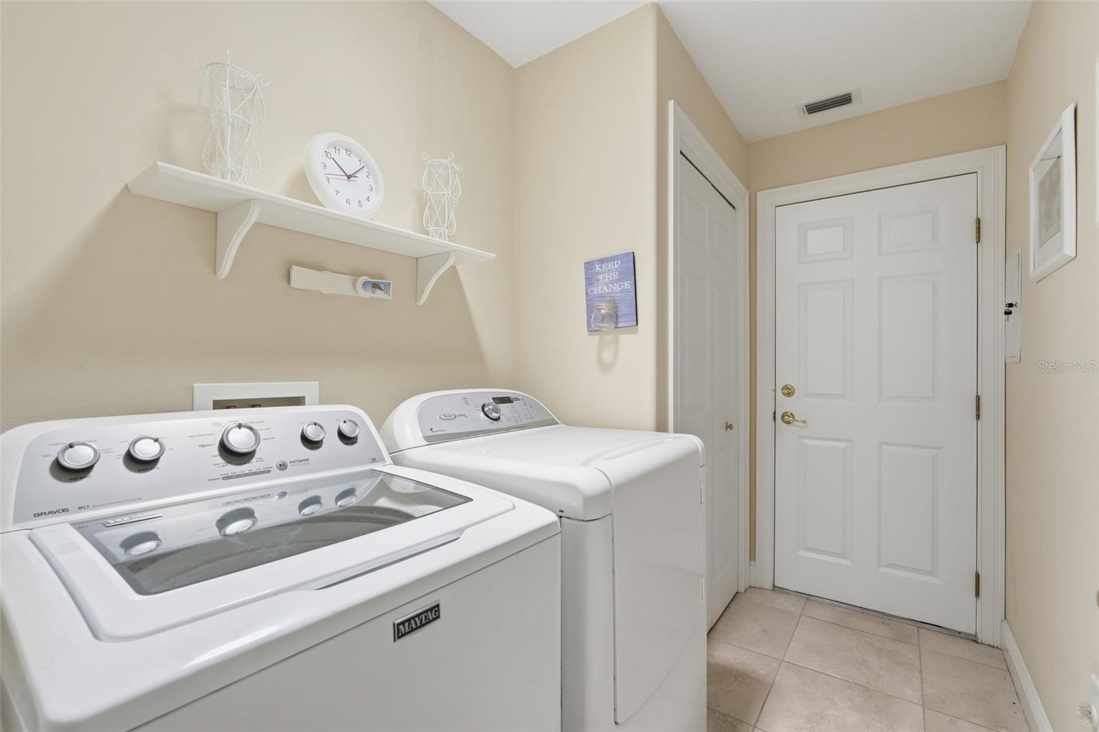 Image 37 of 42 For 5013 Harbor Heights