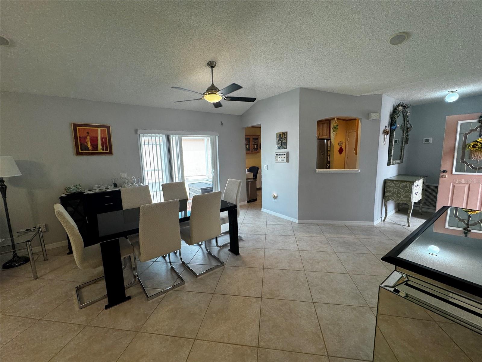 Image 4 of 17 For 1524 Martinez Drive