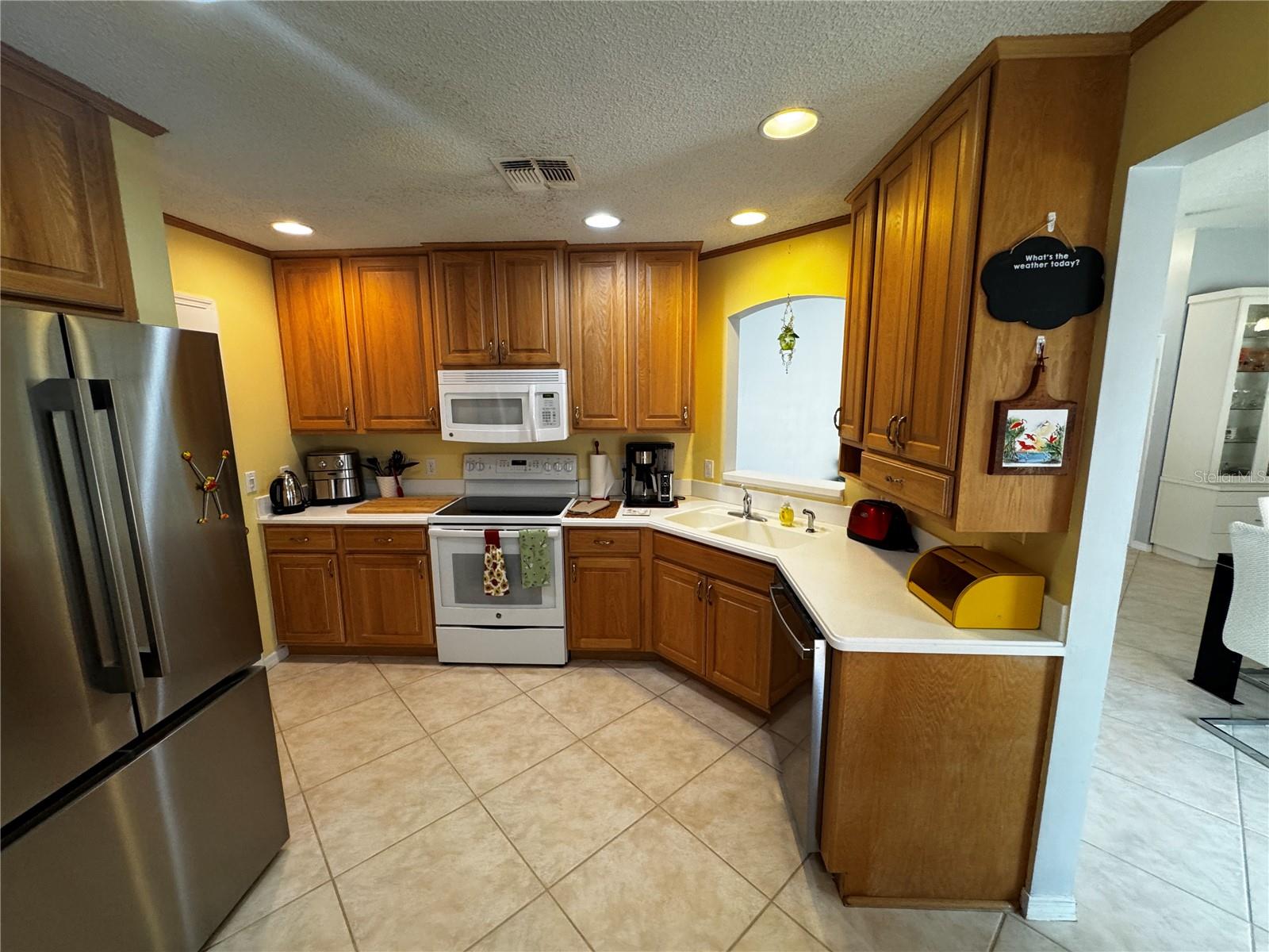 Image 5 of 17 For 1524 Martinez Drive