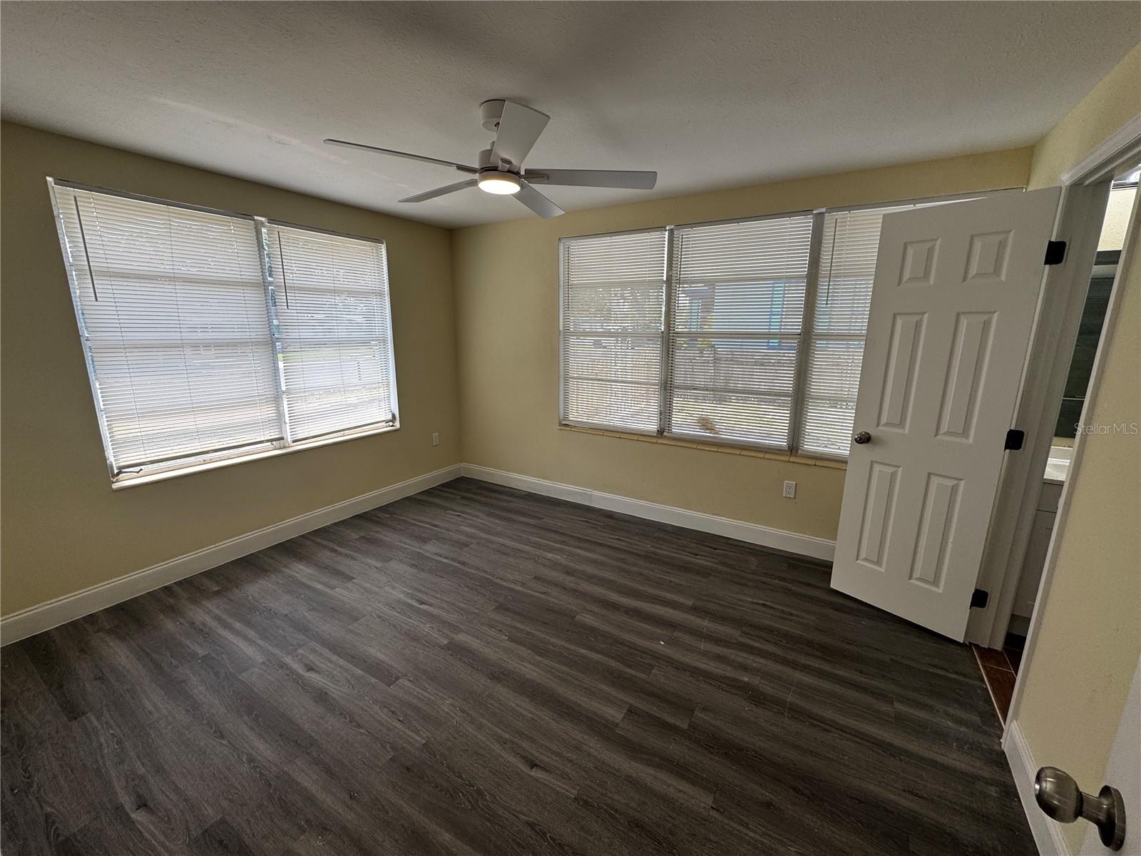 Image 7 of 15 For 1610 Crest Avenue
