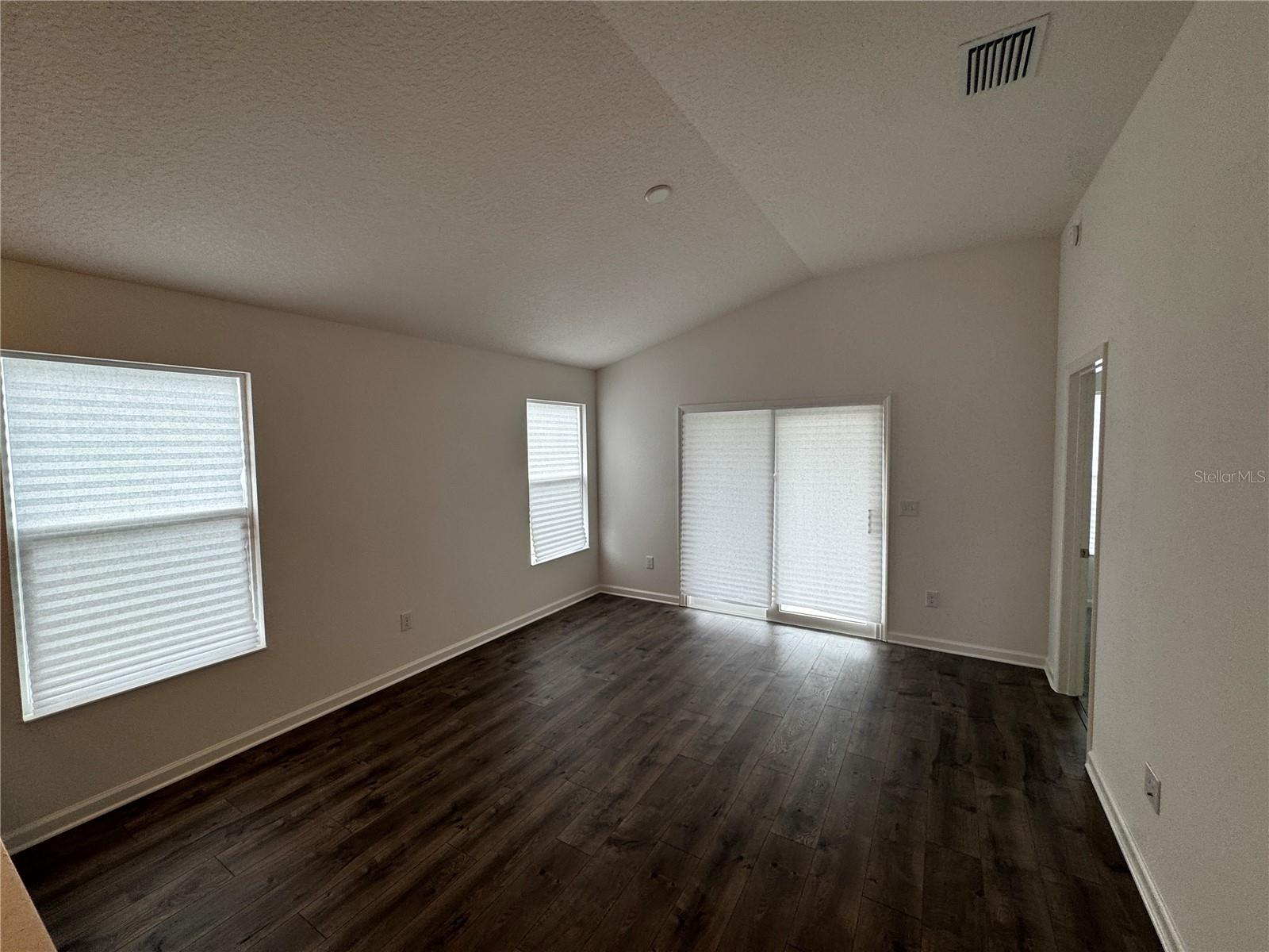 Image 5 of 13 For 6326 Magruder Way