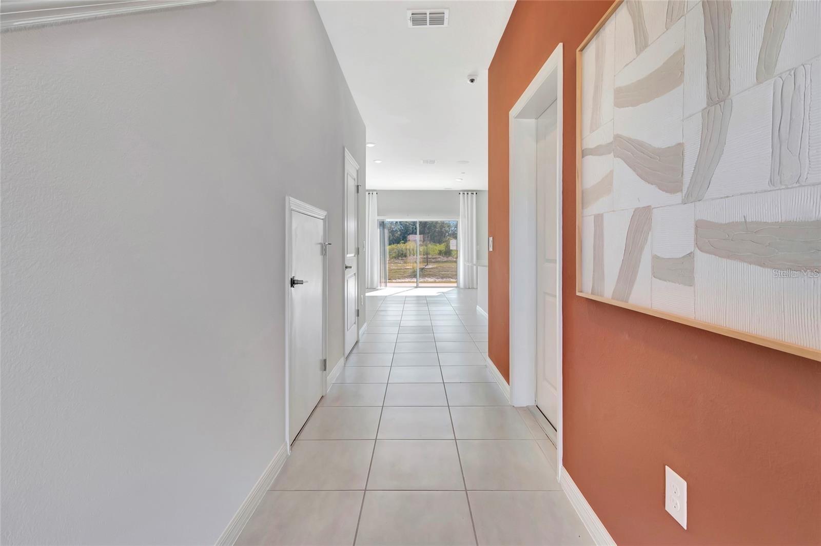 Image 3 of 41 For 2596 Penguin Boulevard