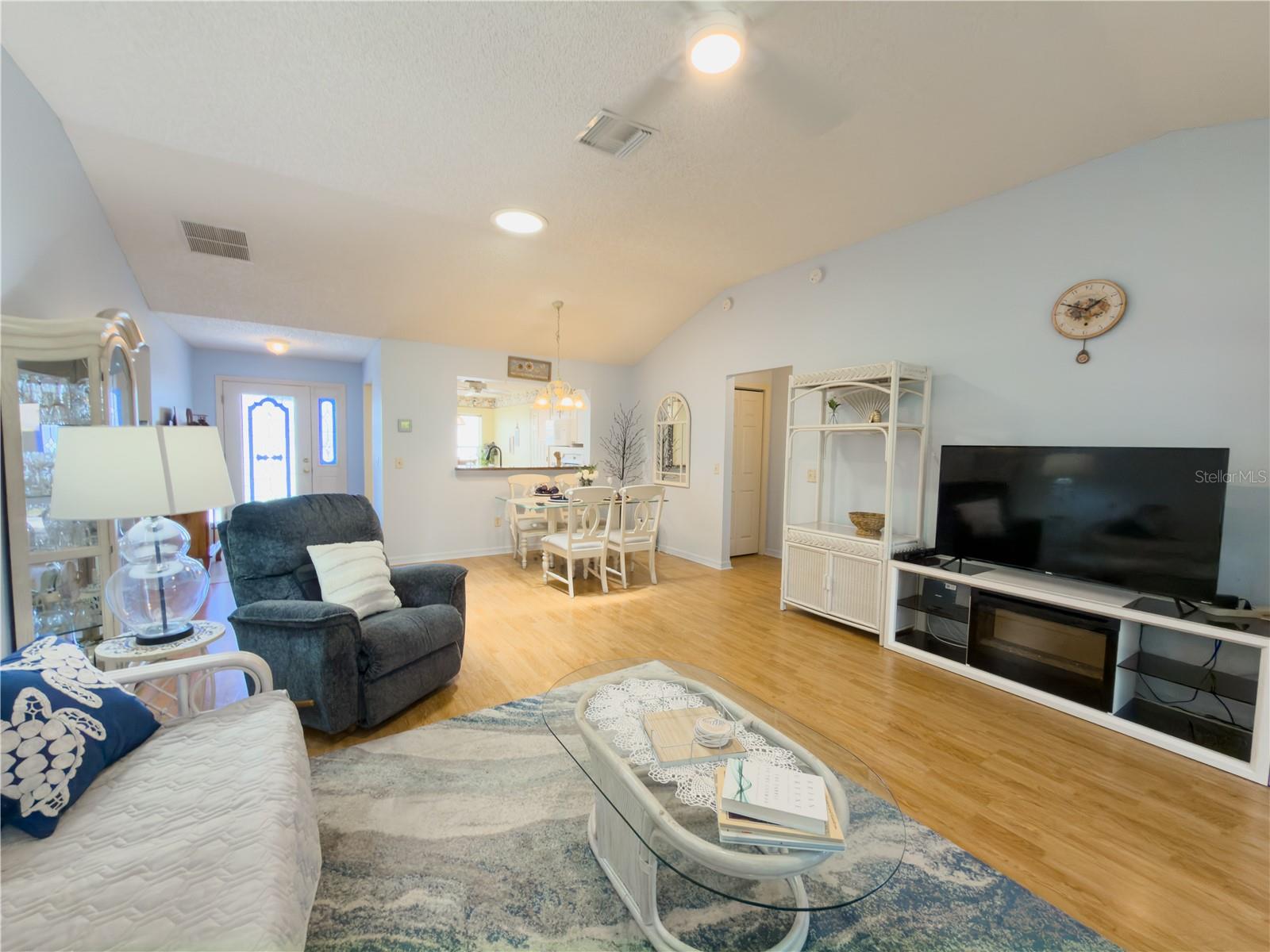 Image 16 of 25 For 3064 Maywood Court