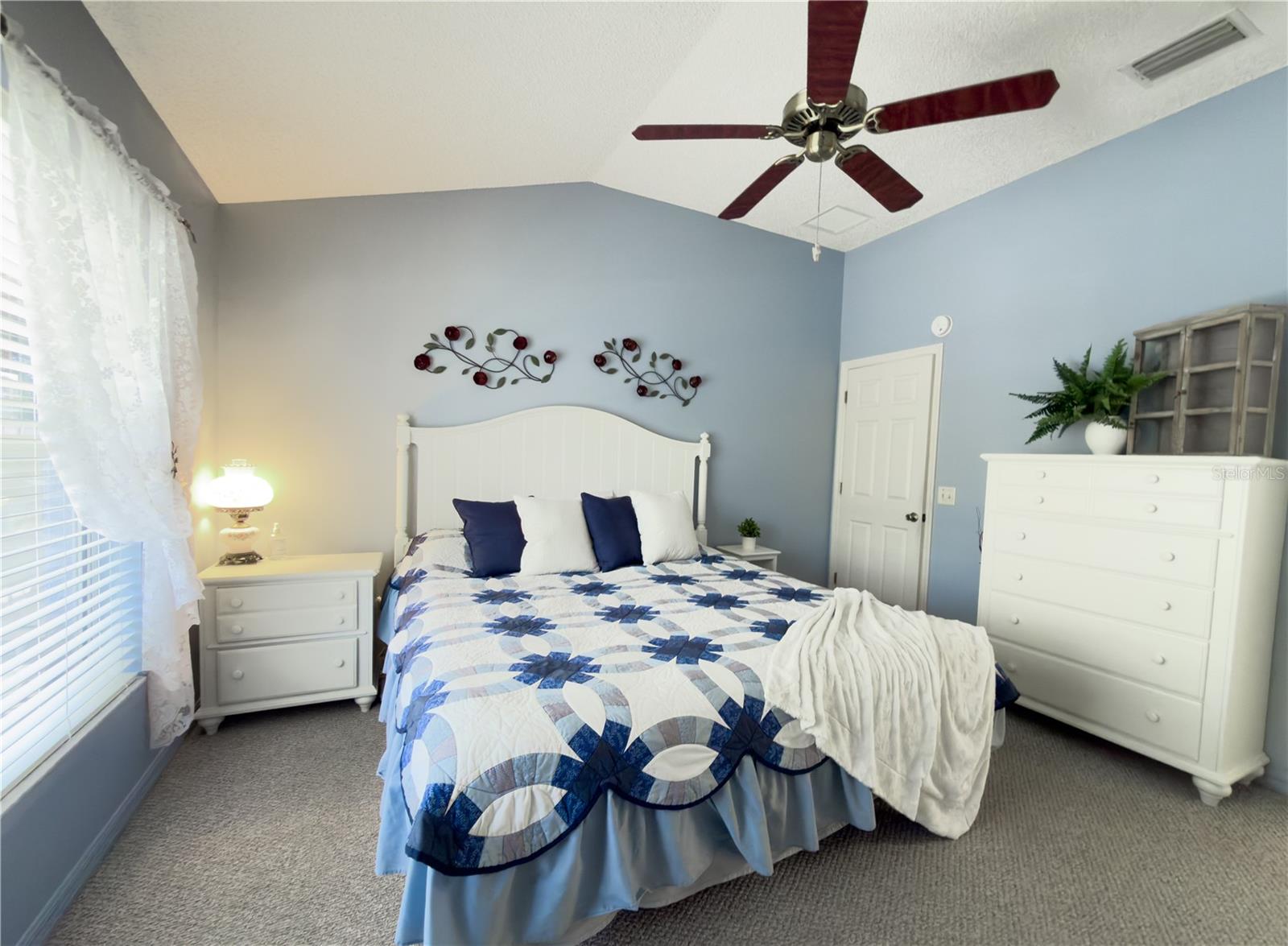 Image 19 of 25 For 3064 Maywood Court