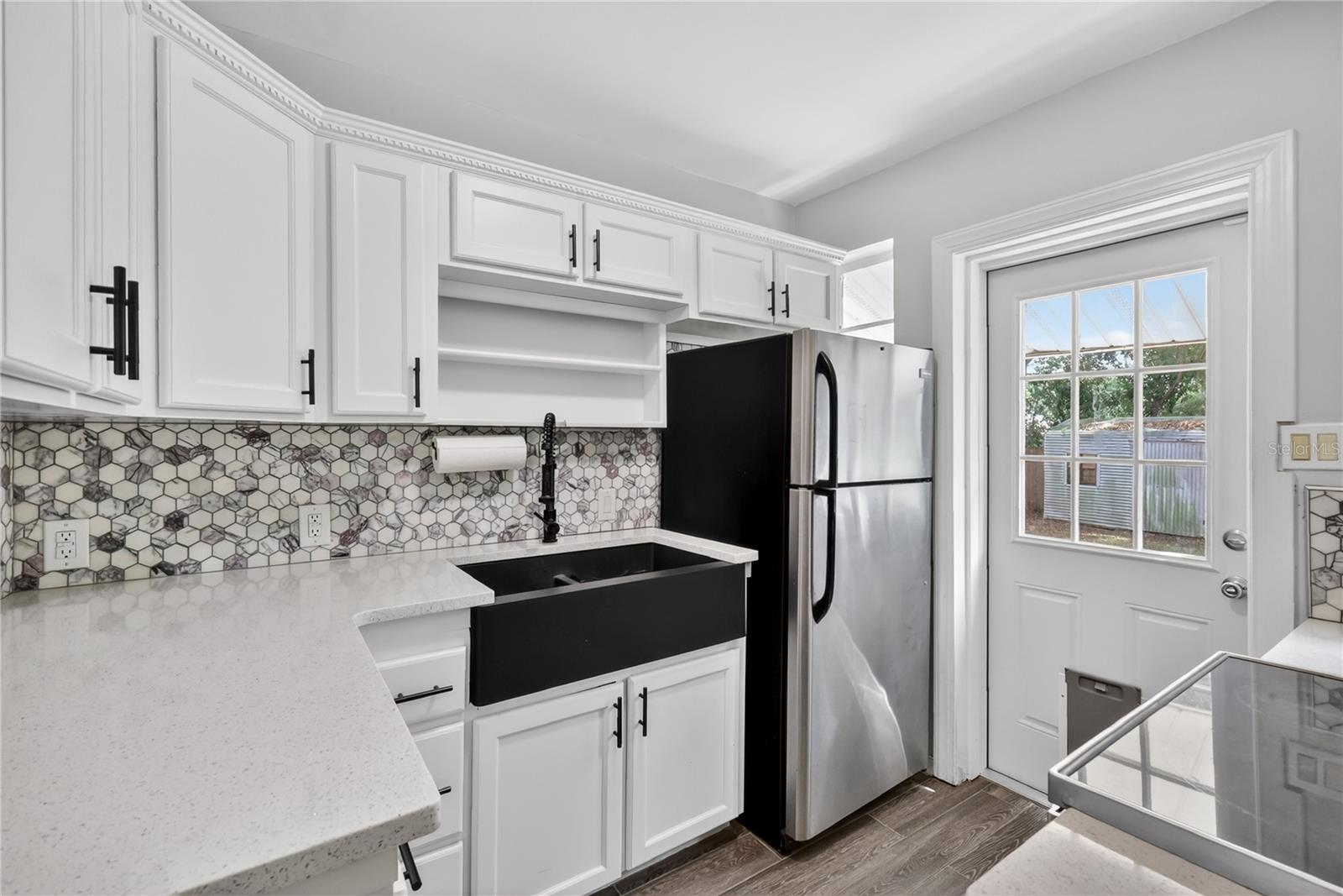 Image 19 of 45 For 706 Mission Drive