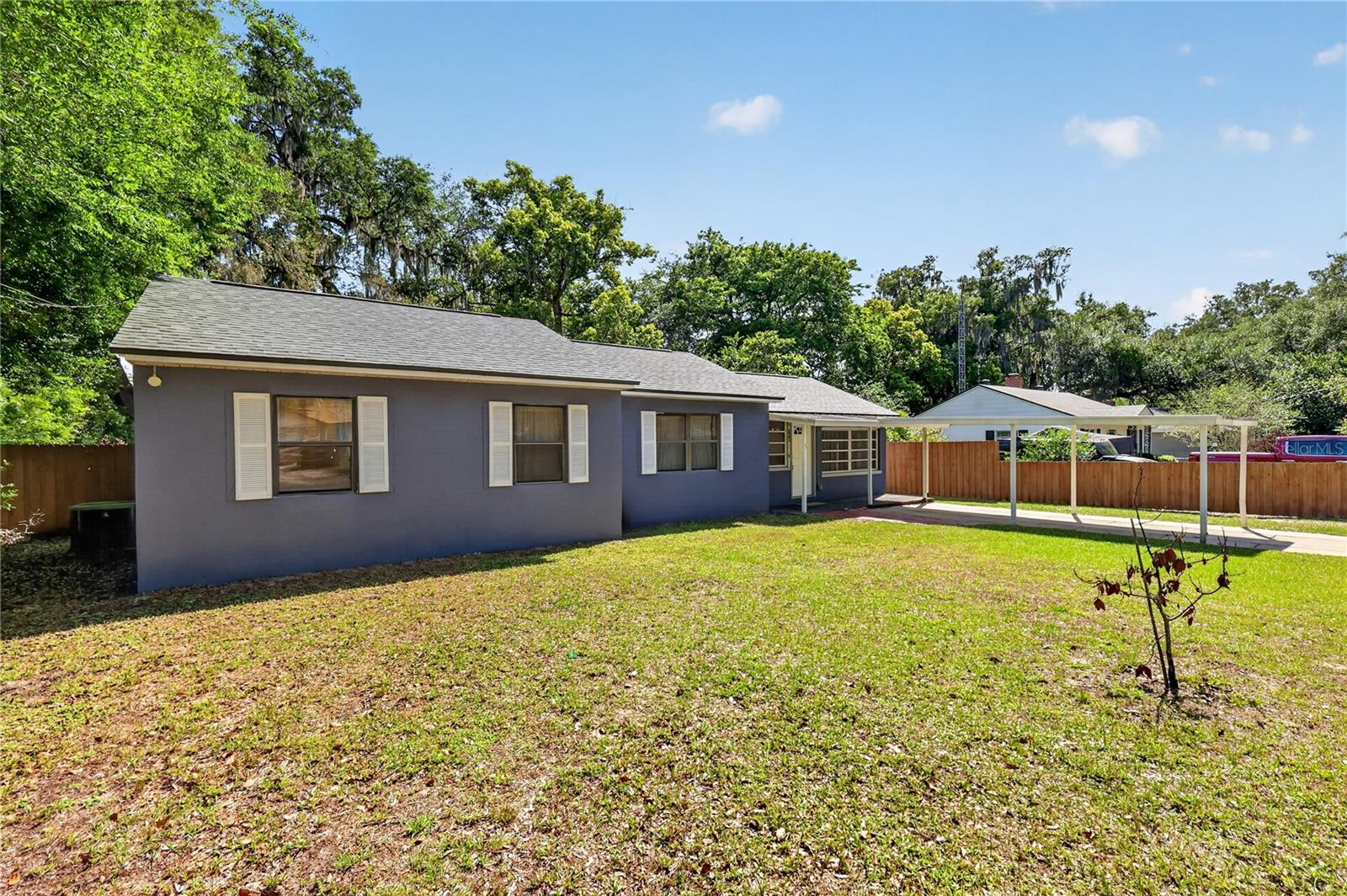 Image 3 of 45 For 706 Mission Drive