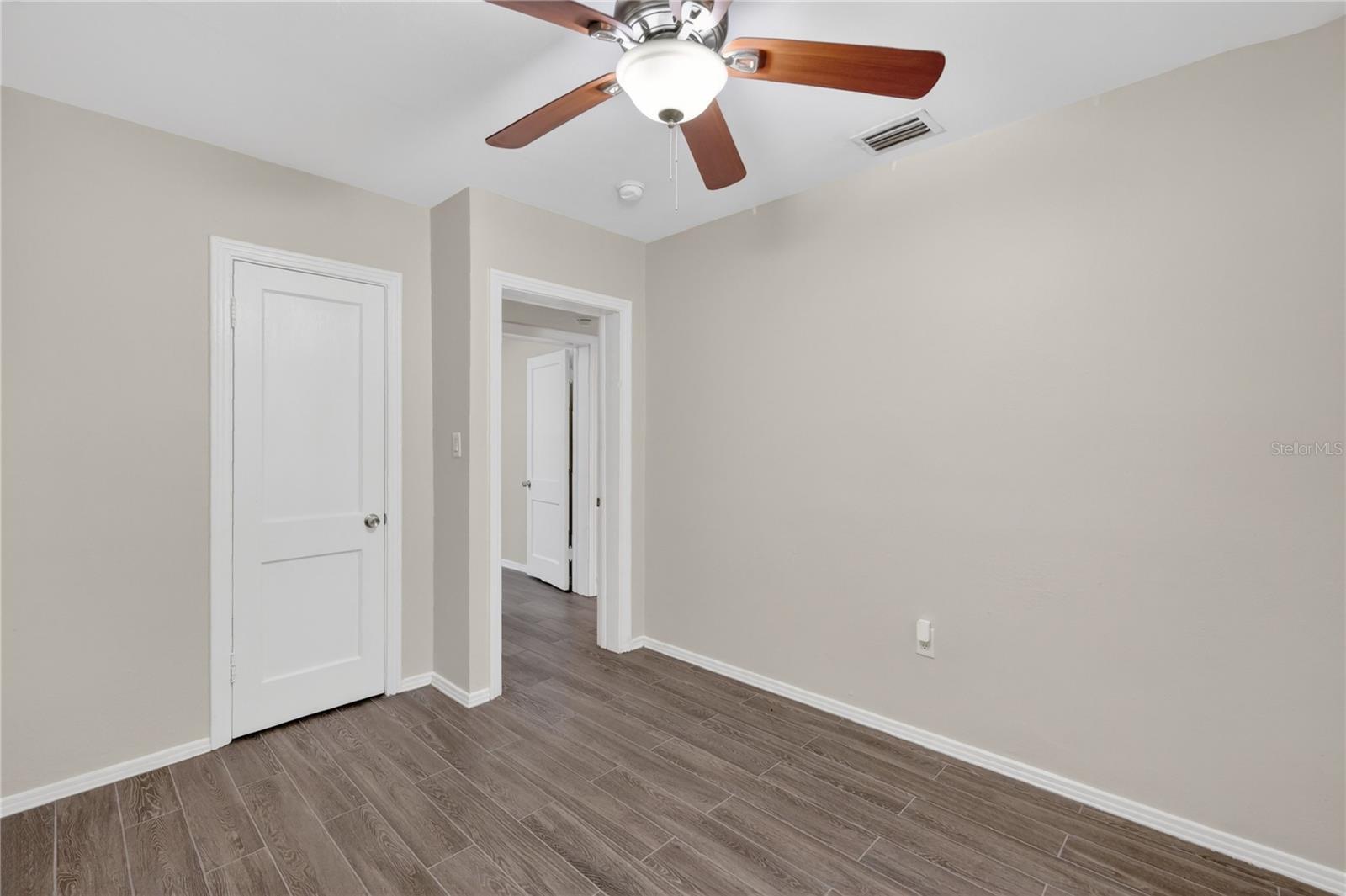 Image 32 of 45 For 706 Mission Drive