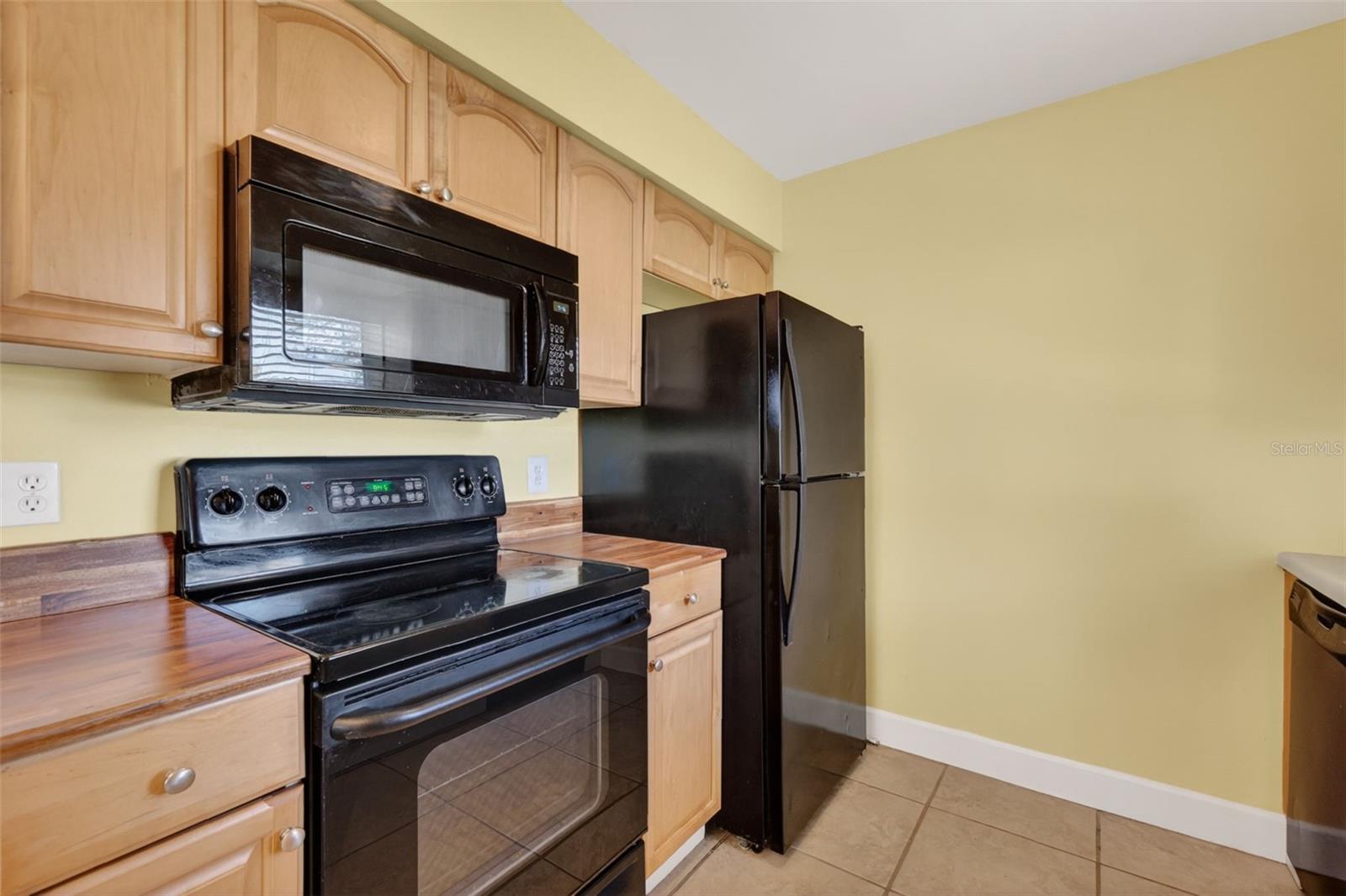 Image 12 of 34 For 610 Palmetto Drive