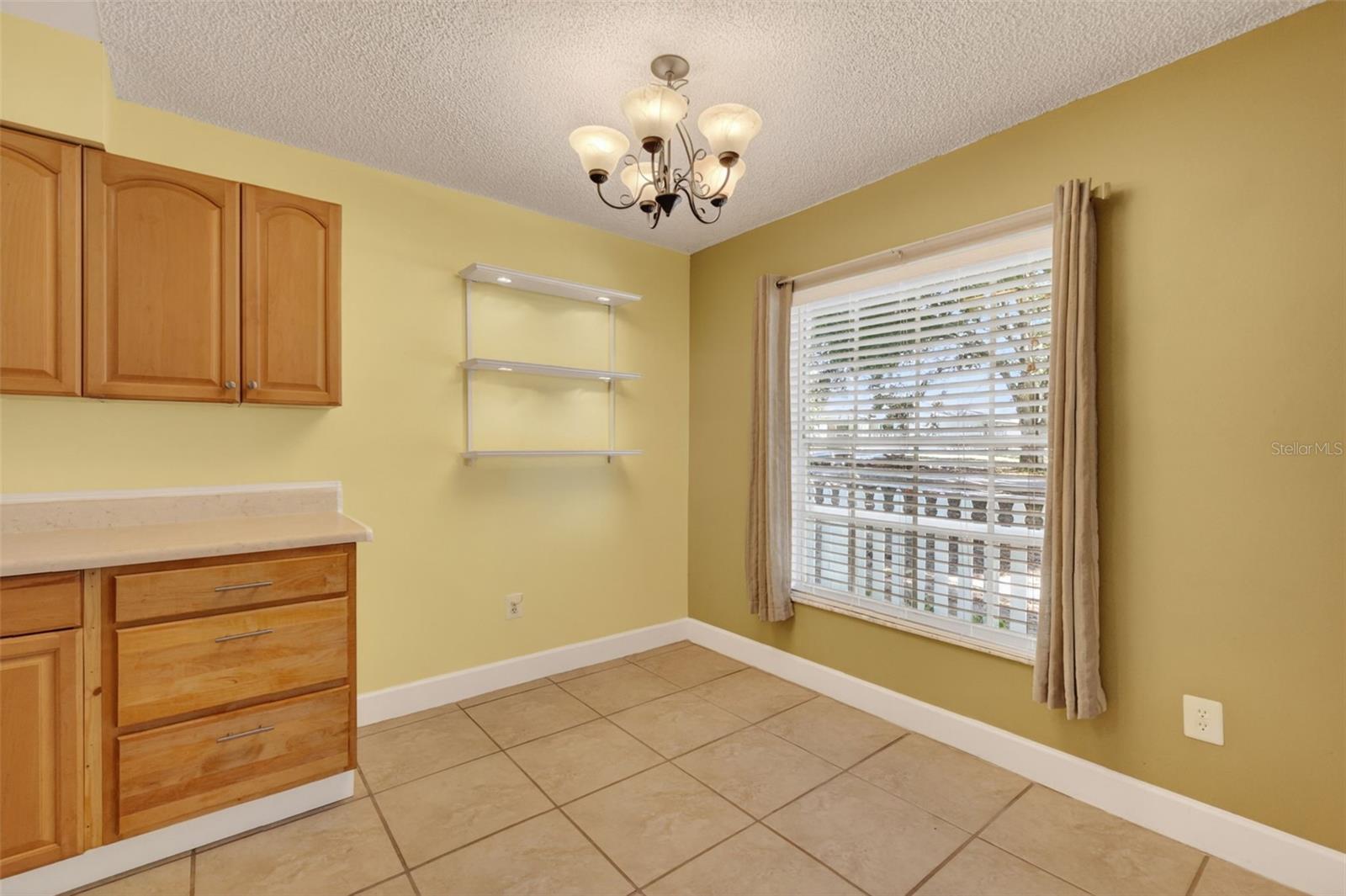 Image 14 of 34 For 610 Palmetto Drive
