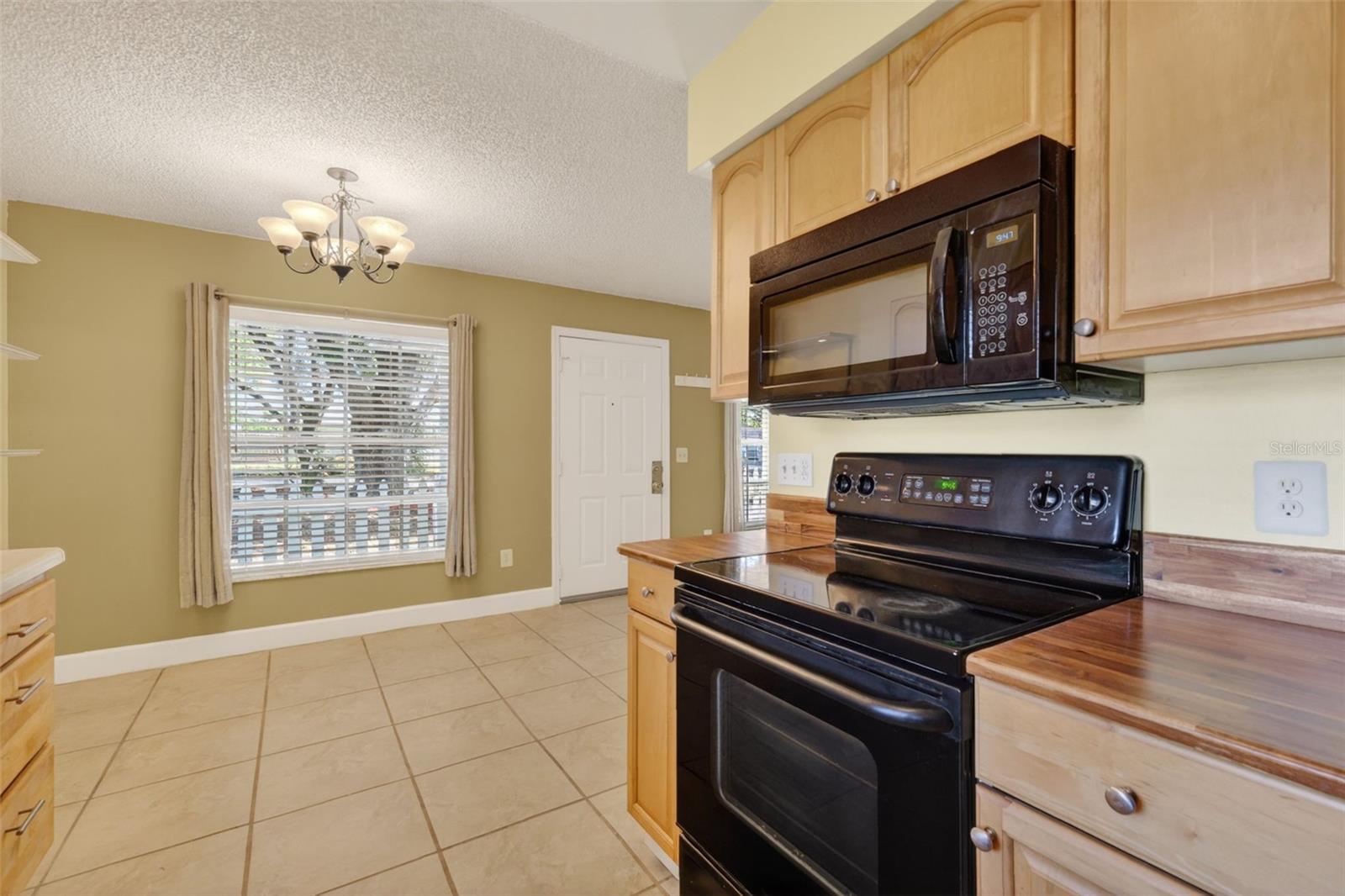 Image 16 of 34 For 610 Palmetto Drive