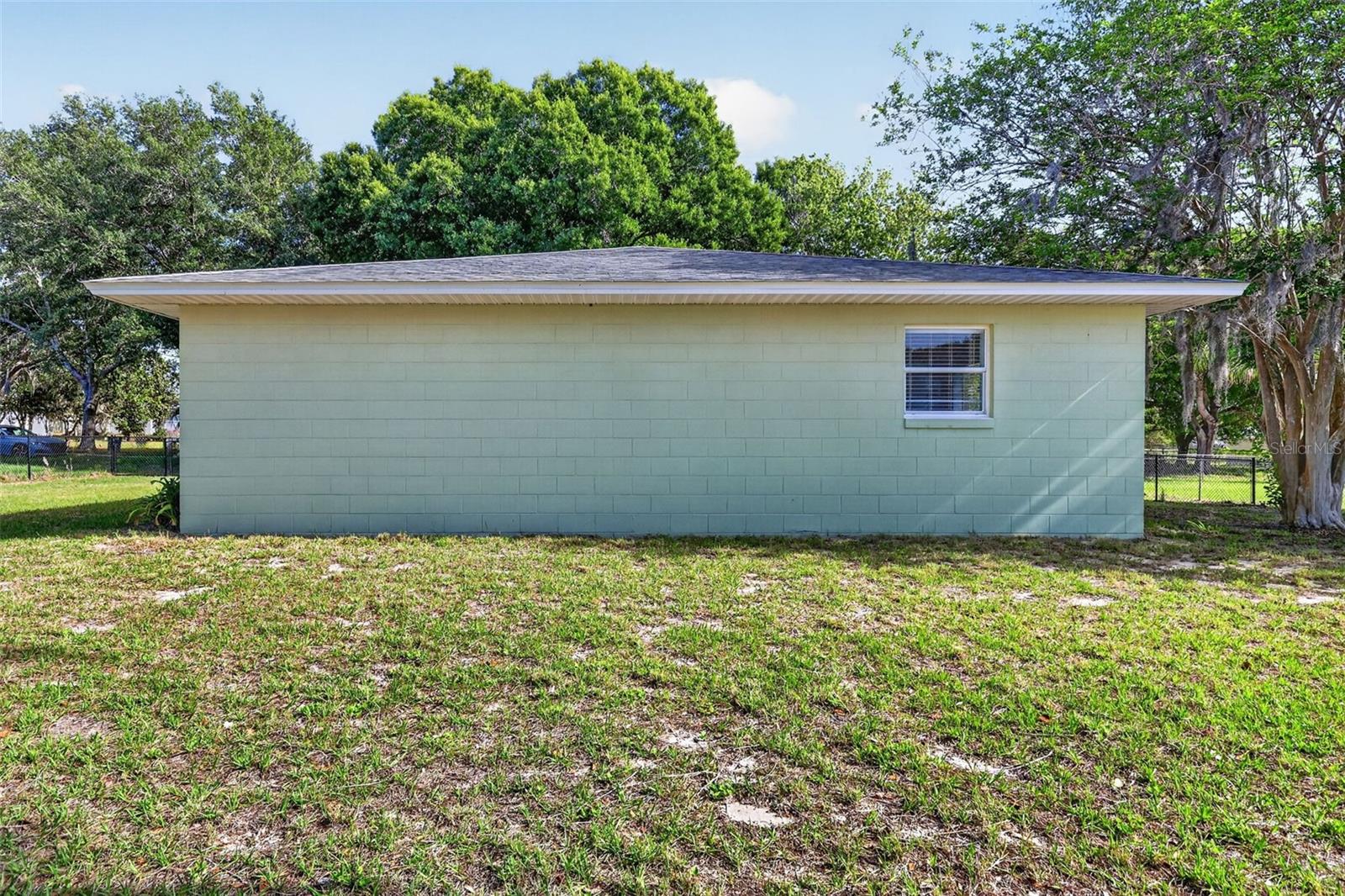 Image 26 of 34 For 610 Palmetto Drive