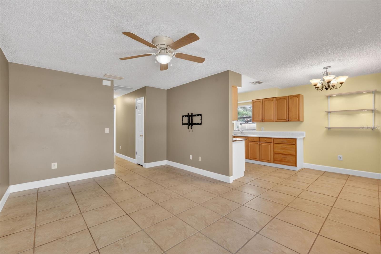 Image 9 of 34 For 610 Palmetto Drive