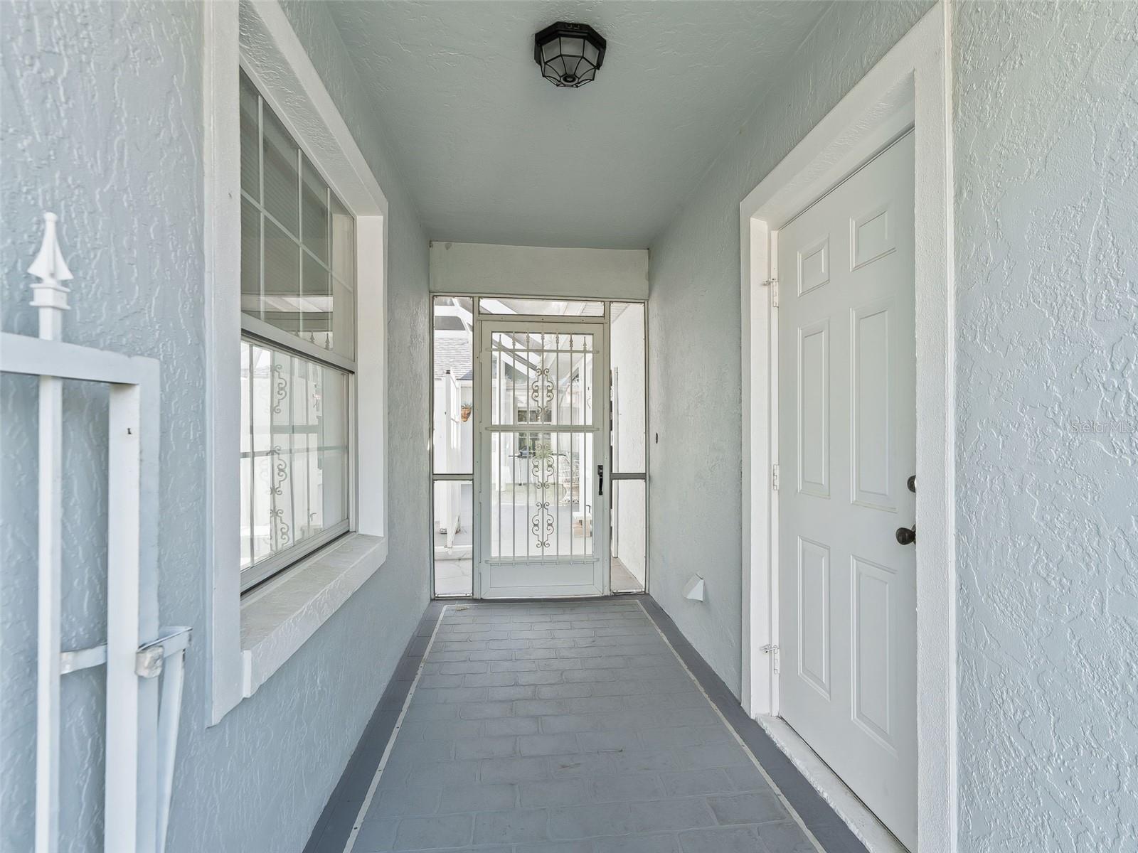Image 4 of 38 For 17789 113th Terrace