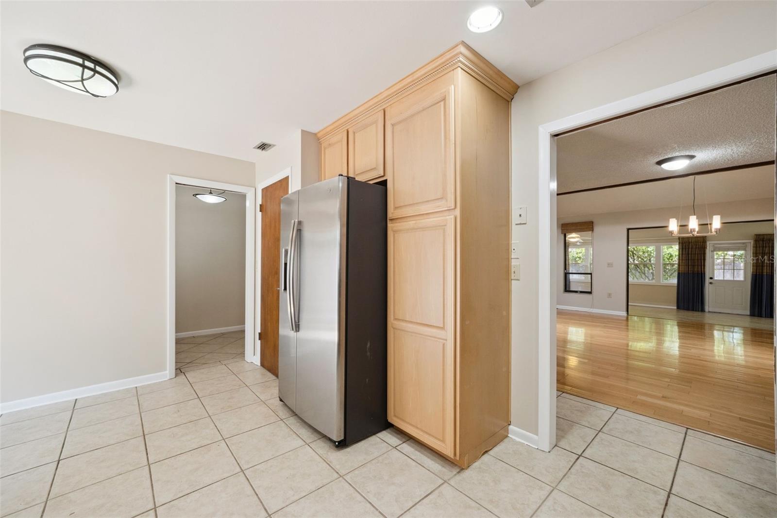 Image 10 of 44 For 424 Knoll Tree Lane