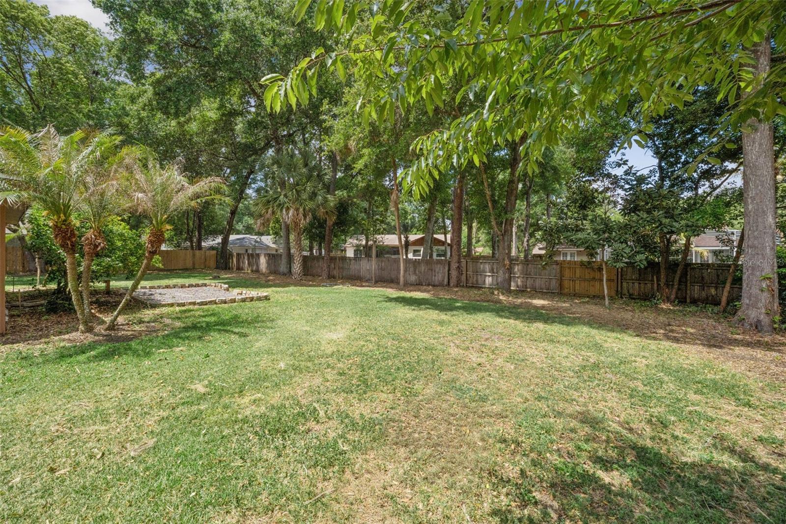 Image 34 of 44 For 424 Knoll Tree Lane