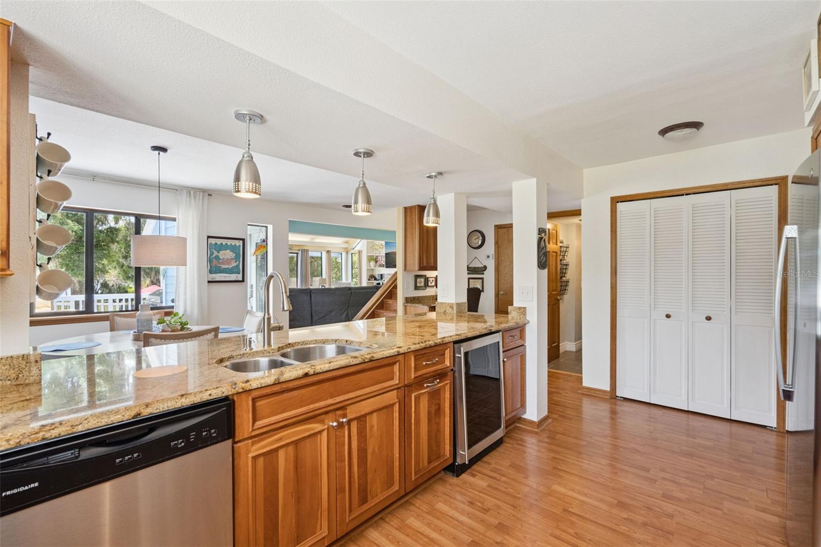 Image 12 of 72 For 10400 Lake Louisa Road
