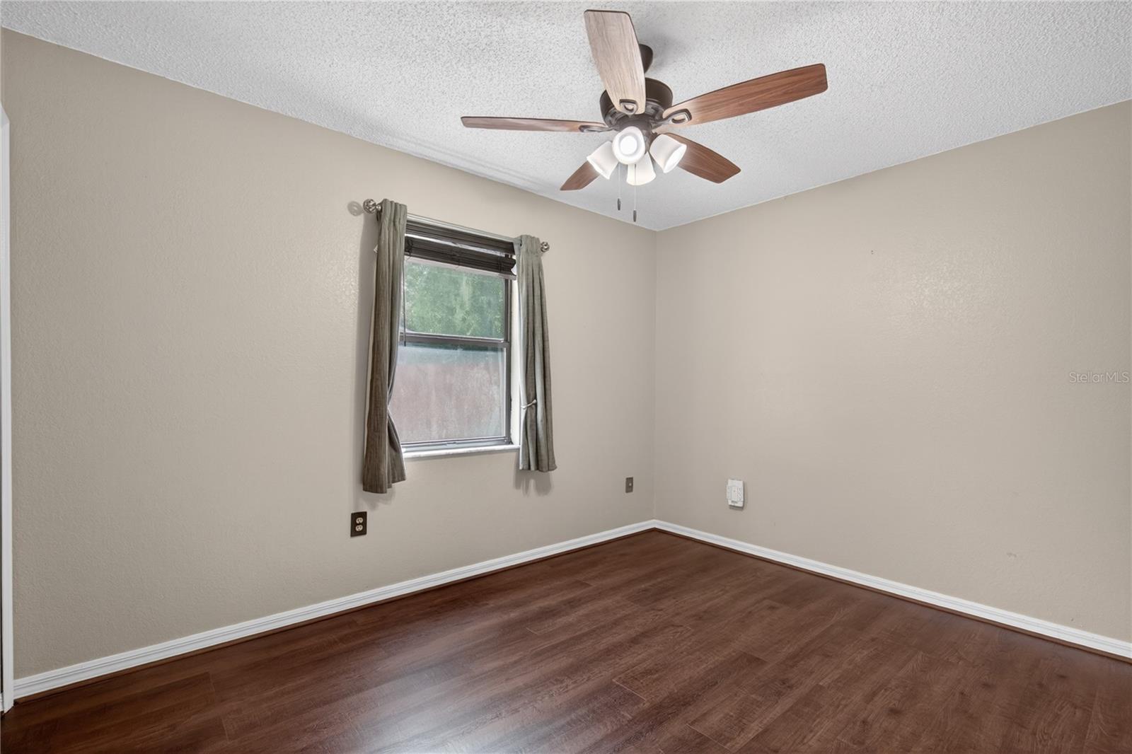 Image 25 of 46 For 25302 Glen Eagles St