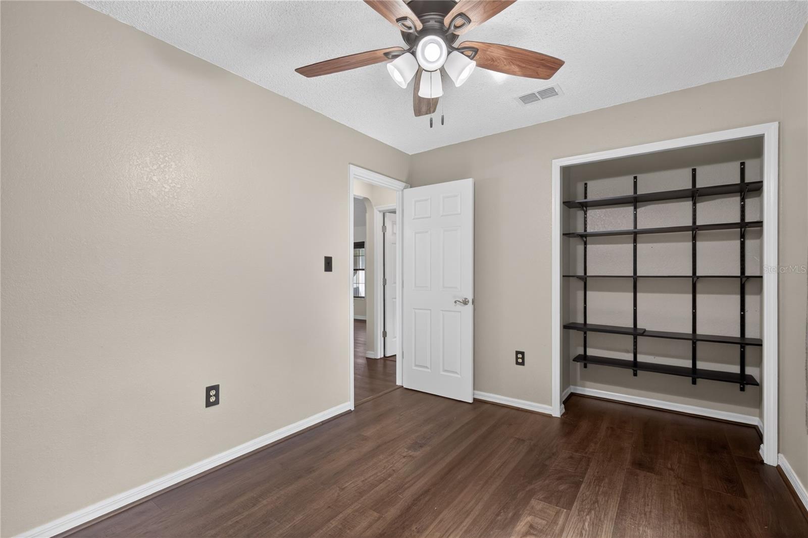 Image 26 of 46 For 25302 Glen Eagles St