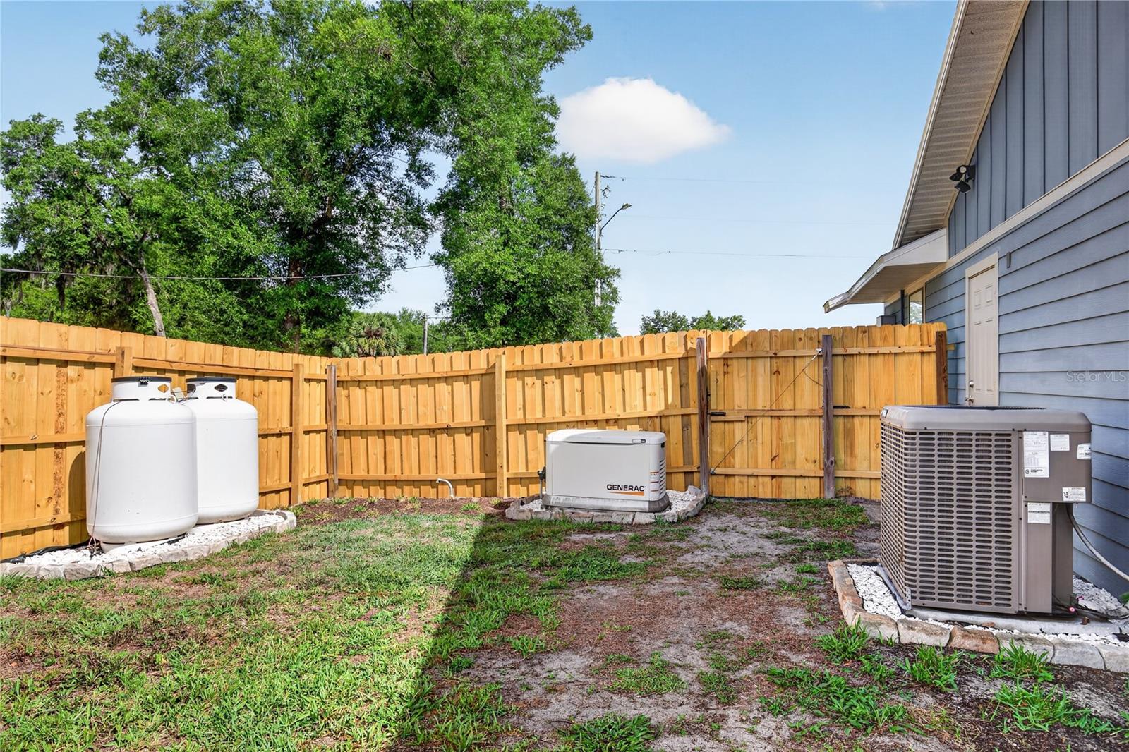 Image 38 of 46 For 25302 Glen Eagles St