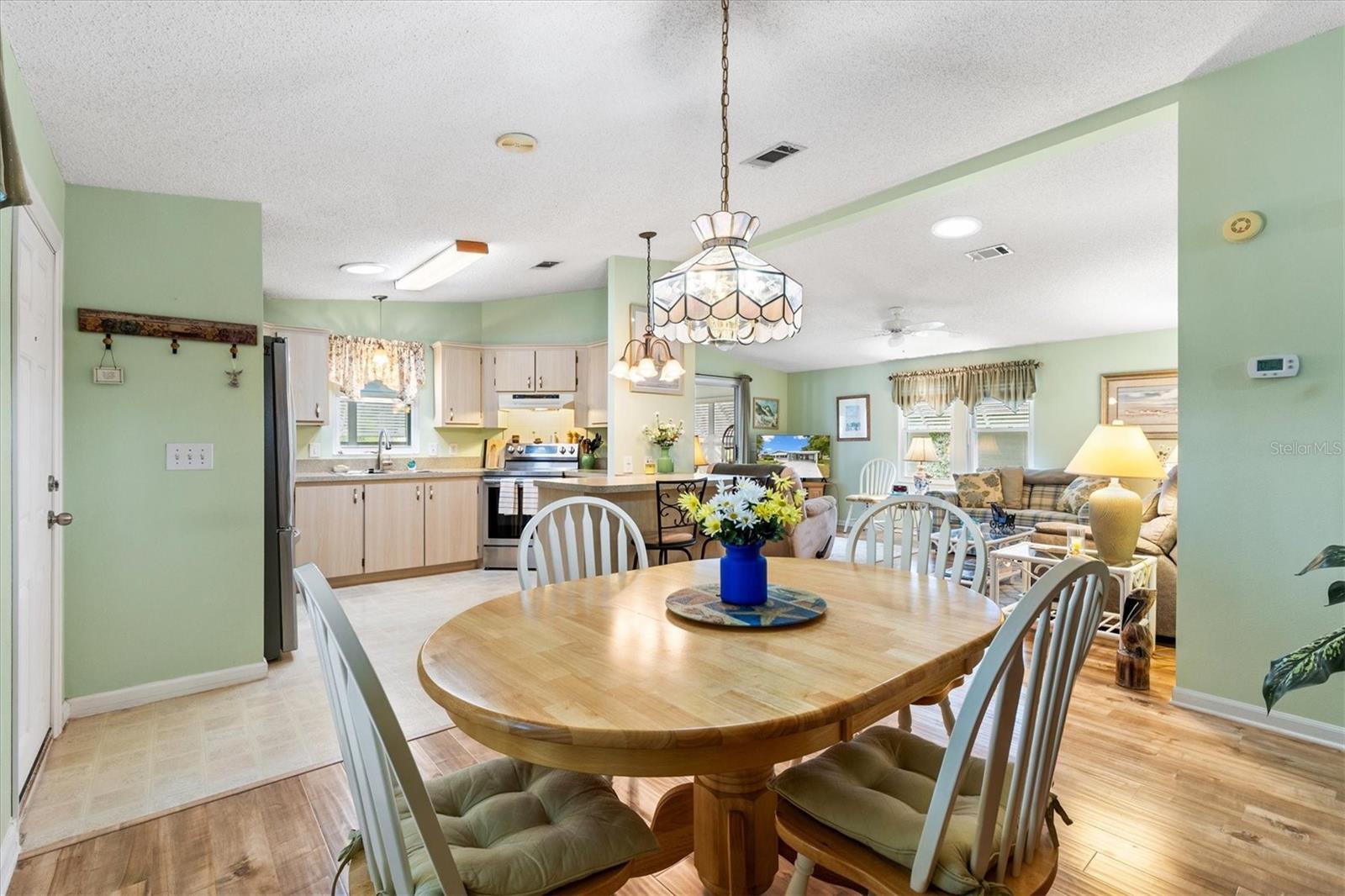 Image 6 of 37 For 1228 Palmetto Drive