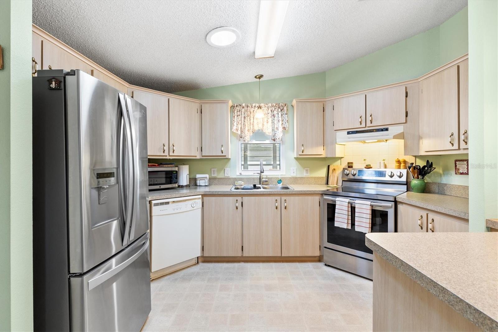 Image 9 of 37 For 1228 Palmetto Drive