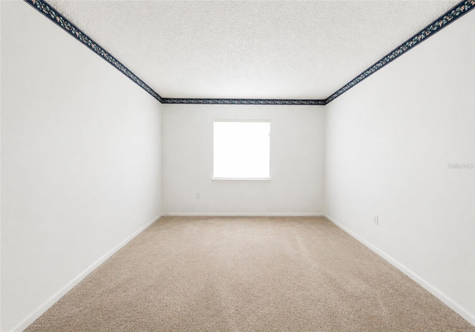 Image 20 of 37 For 32676 Oak Park Drive