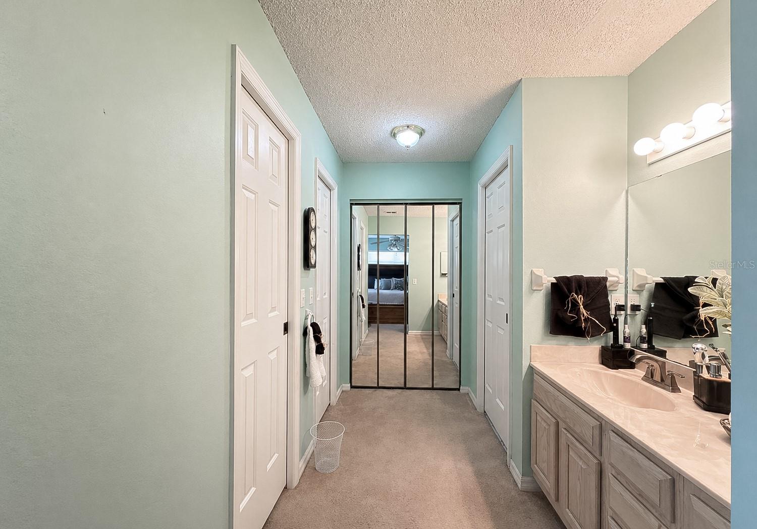 Image 27 of 37 For 32676 Oak Park Drive