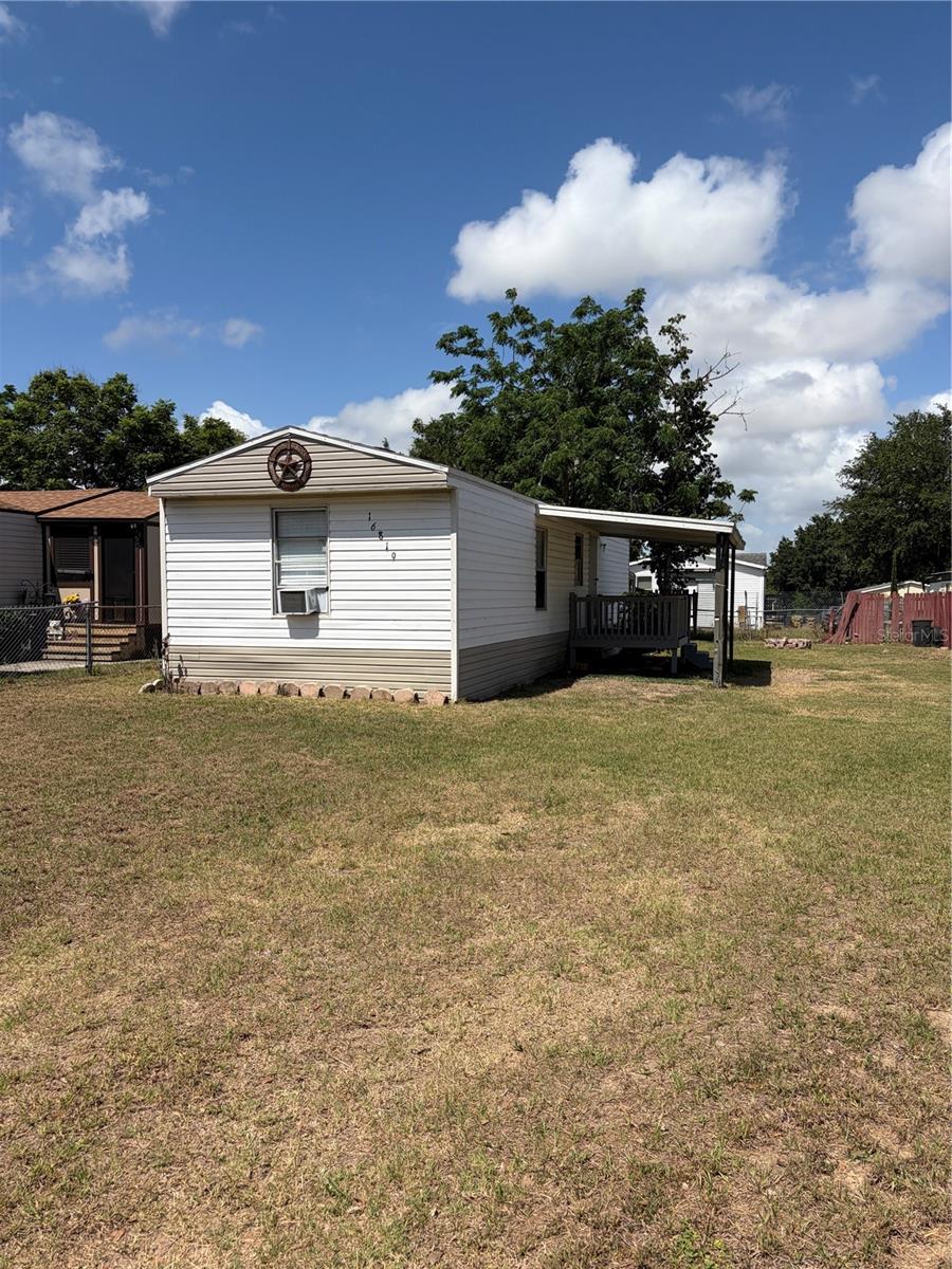Image 2 of 14 For 16819 Bay Avenue