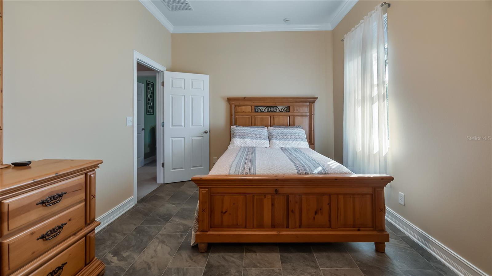 Image 30 of 48 For 21328 Marsh View Court