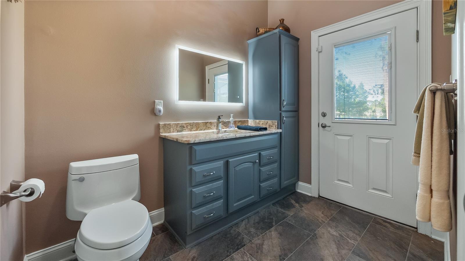 Image 32 of 48 For 21328 Marsh View Court