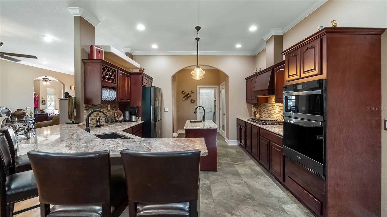 Image 5 of 48 For 21328 Marsh View Court