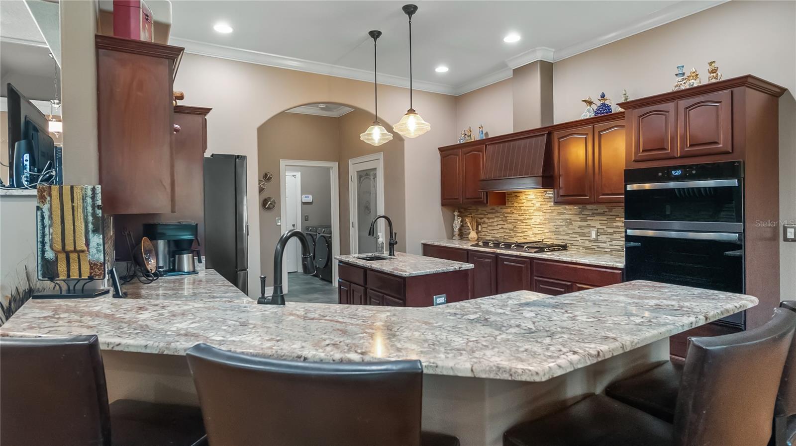 Image 7 of 48 For 21328 Marsh View Court