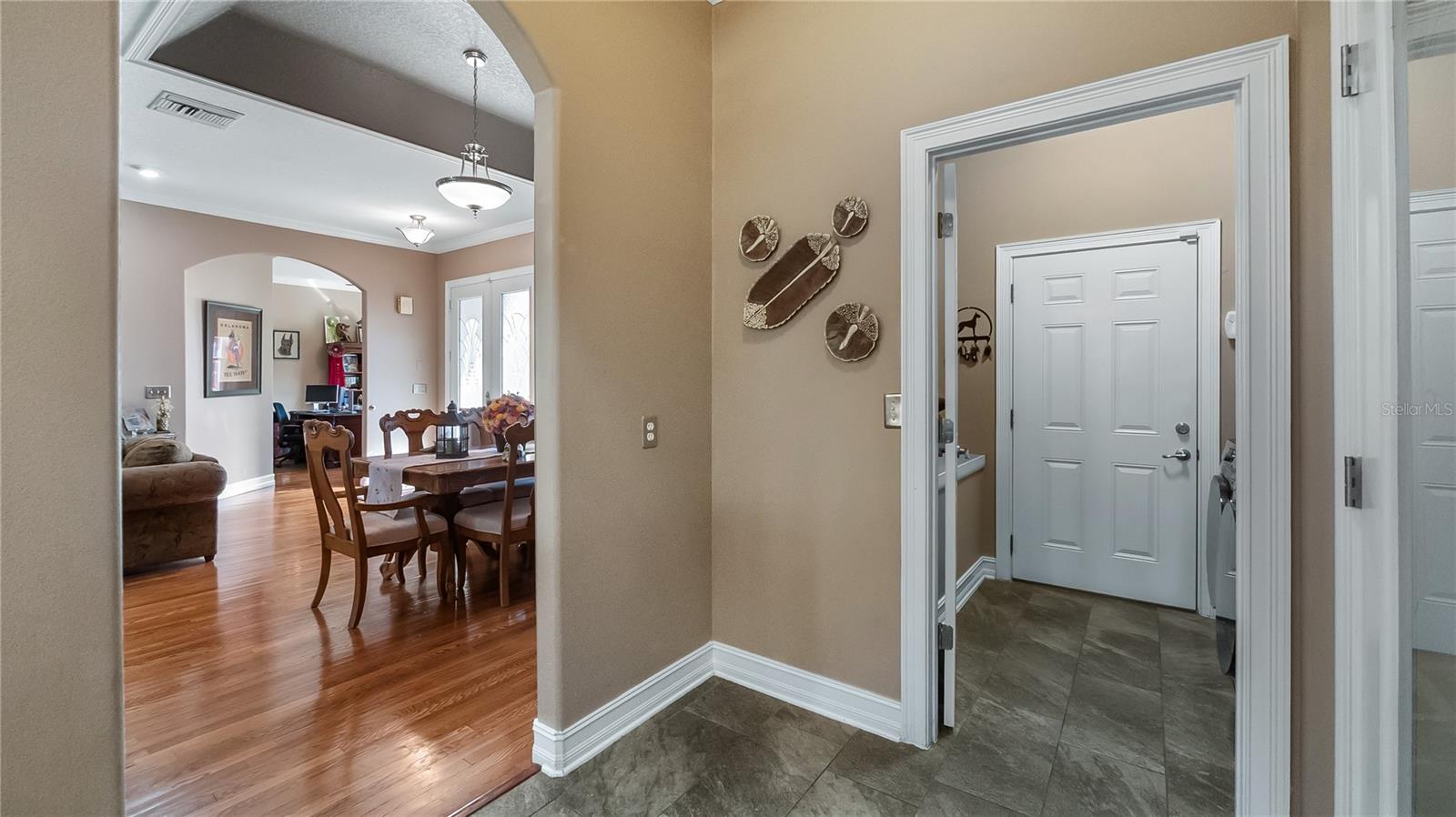 Image 8 of 48 For 21328 Marsh View Court