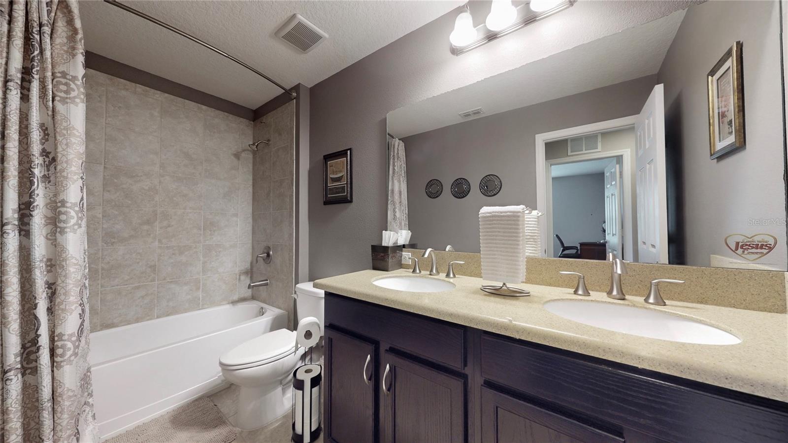 Image 10 of 55 For 1403 Cabot Drive