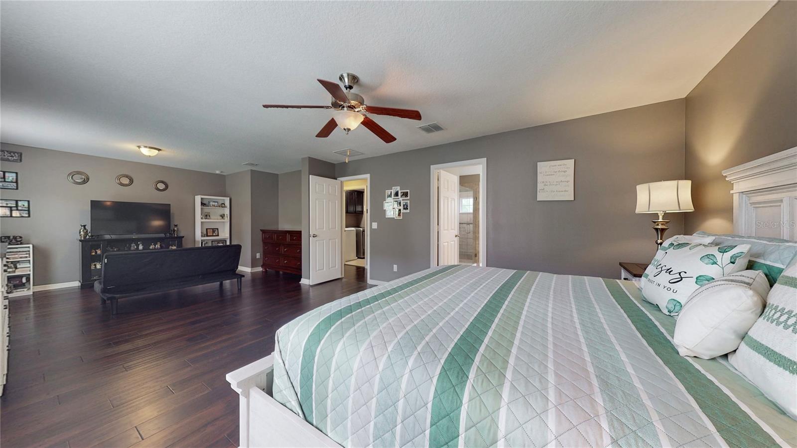 Image 11 of 55 For 1403 Cabot Drive
