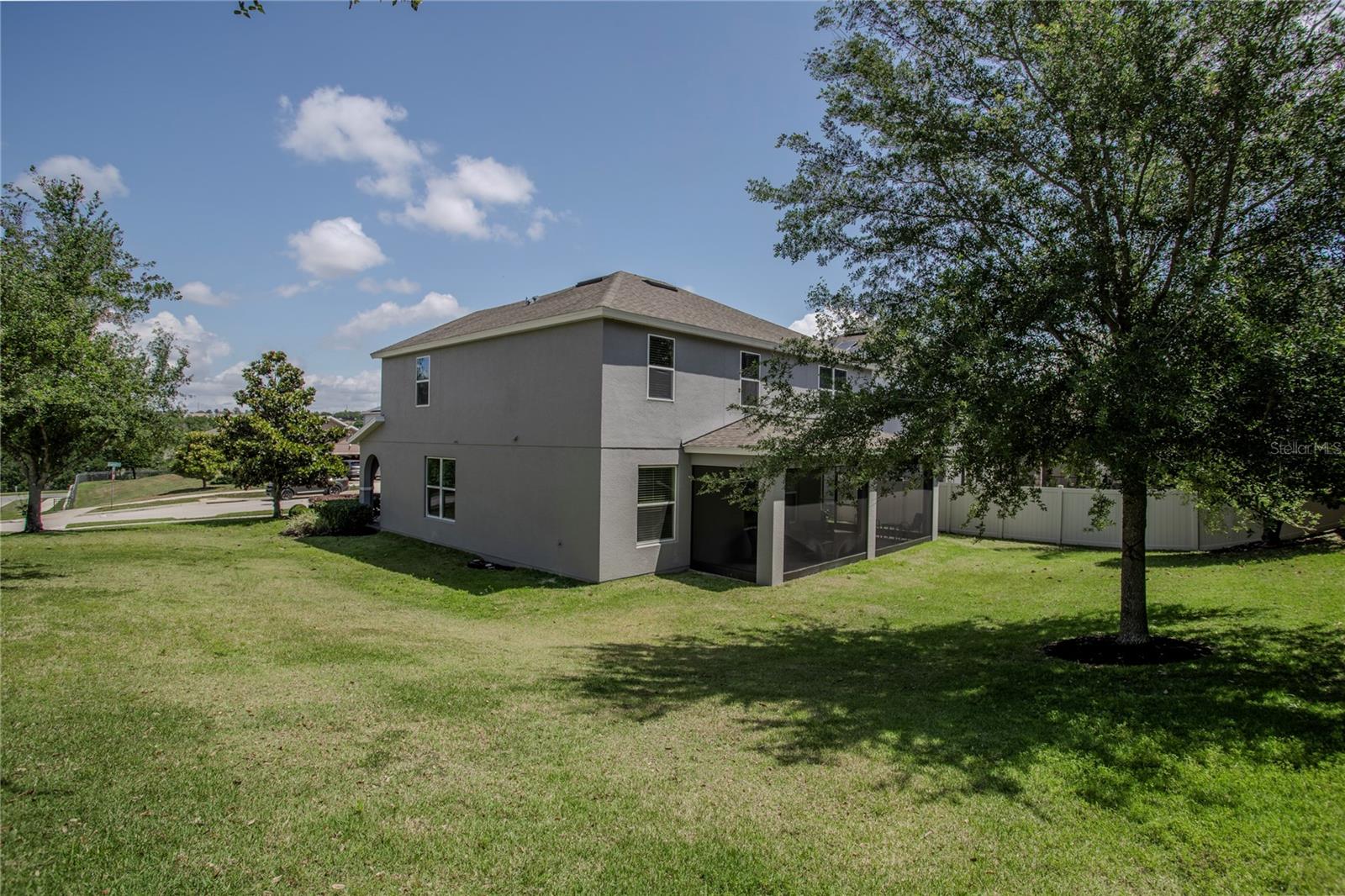 Image 22 of 55 For 1403 Cabot Drive