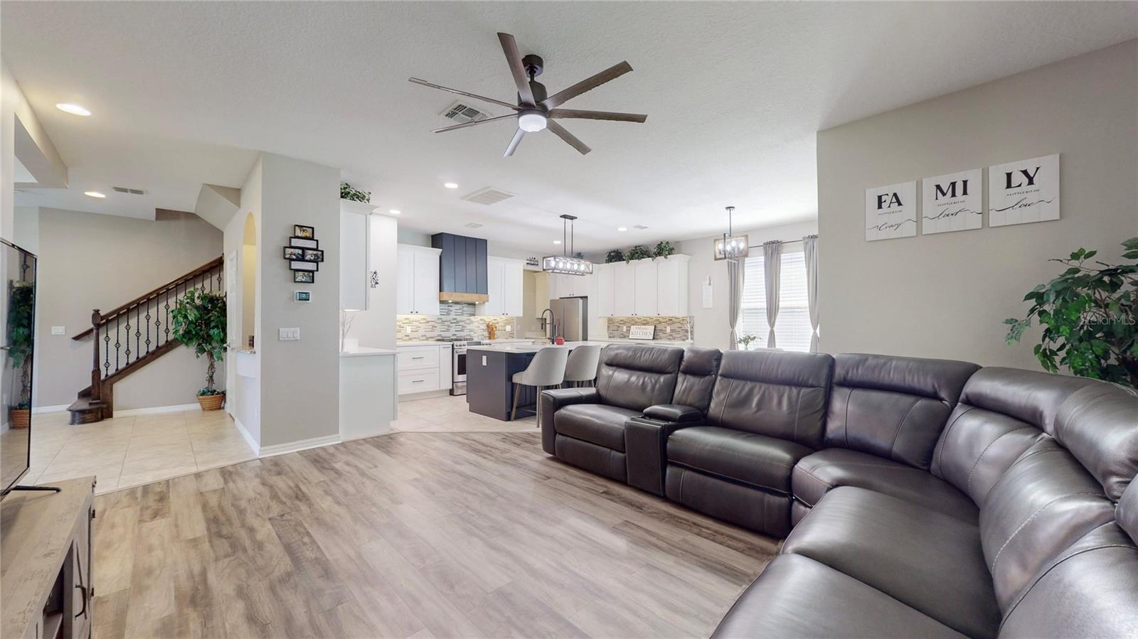 Image 31 of 55 For 1403 Cabot Drive