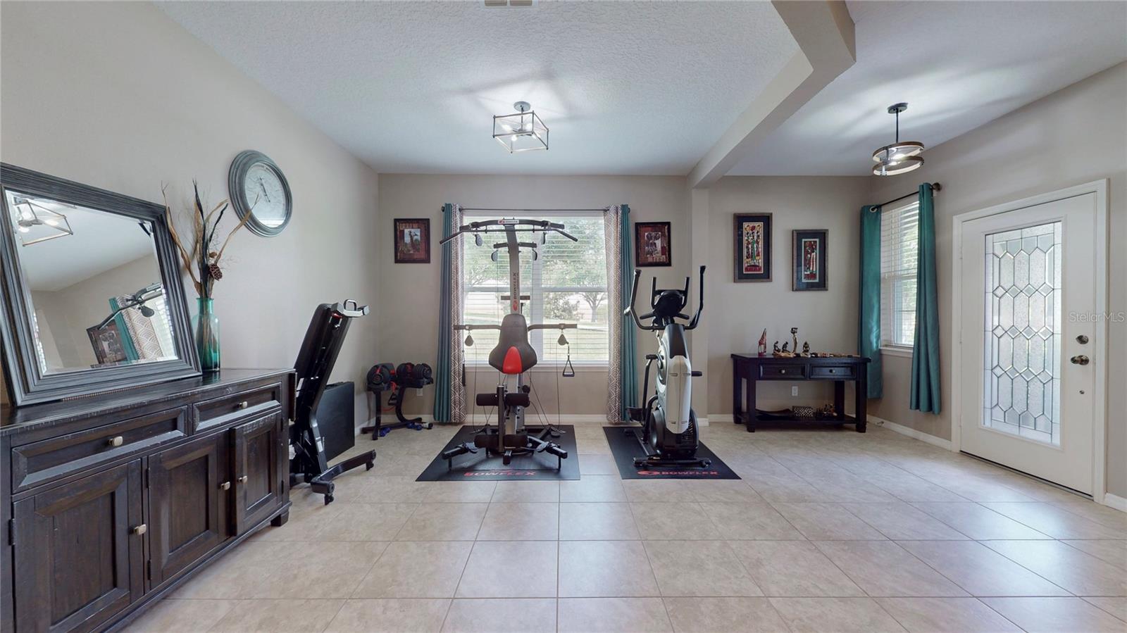 Image 6 of 55 For 1403 Cabot Drive