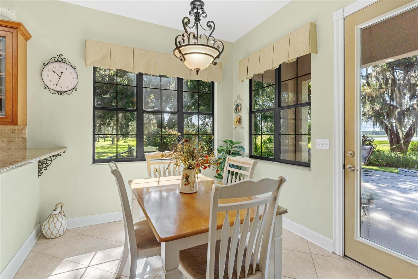 Listing photo id 15 for 26833 Anderson Ranch Road