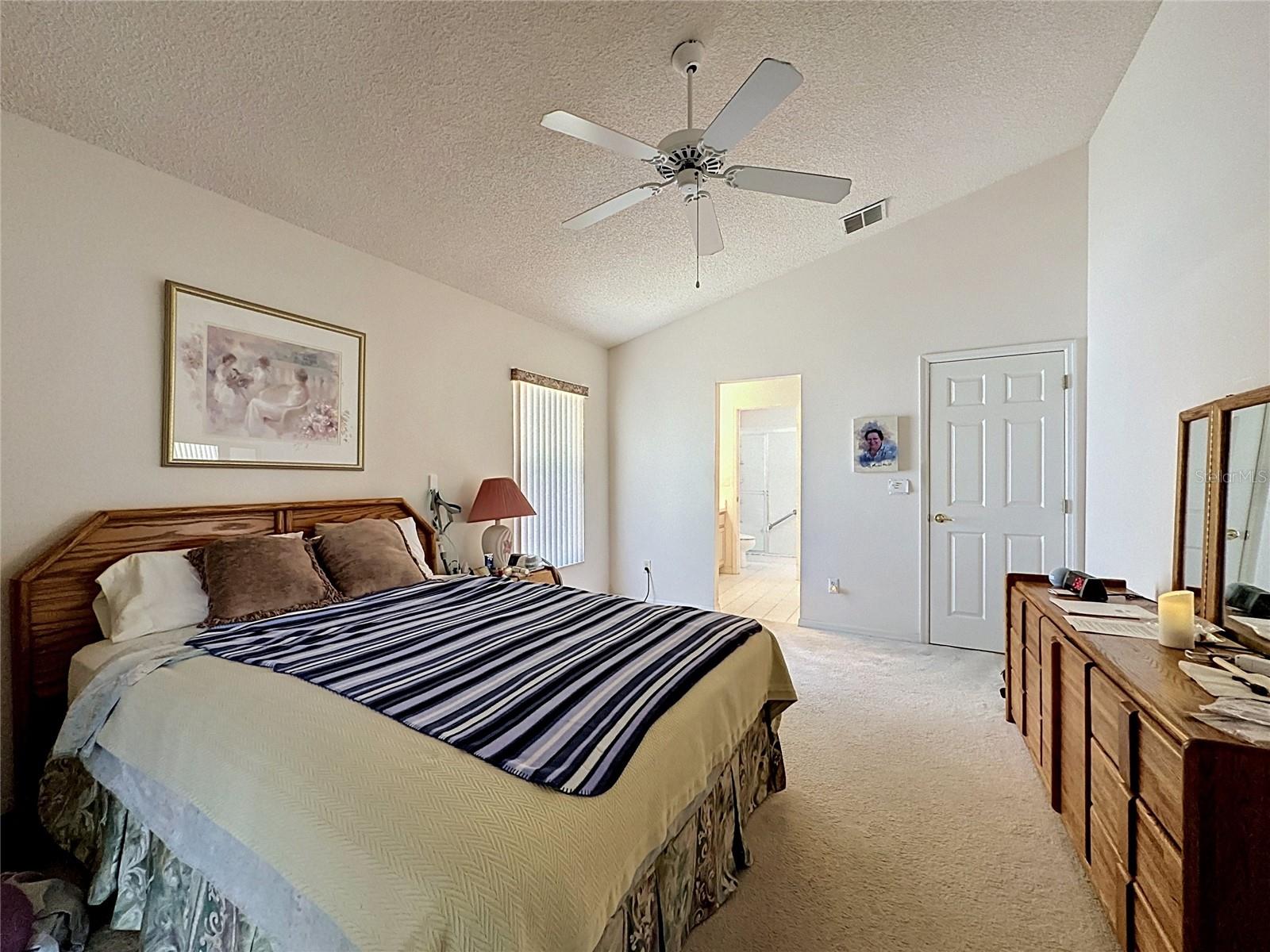 Image 16 of 68 For 3716 Kingswood Court