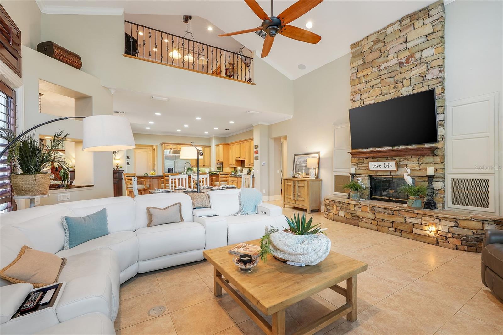 Listing photo id 18 for 11610 Osprey Pointe Boulevard