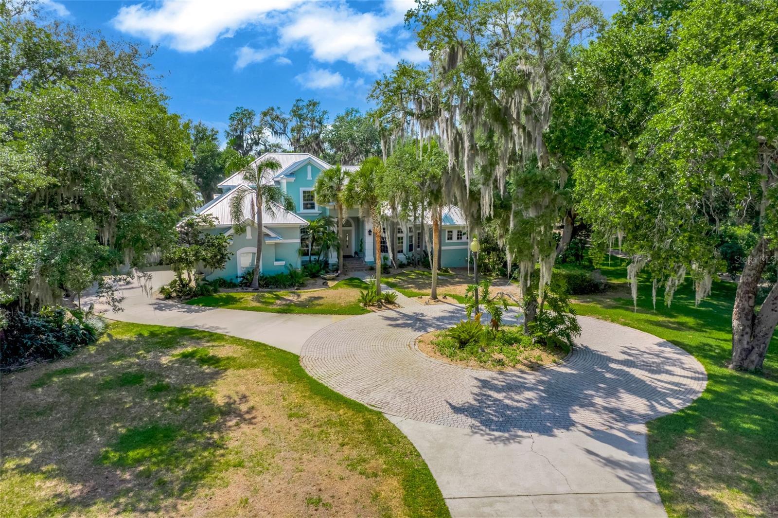 Listing photo id 2 for 11610 Osprey Pointe Boulevard