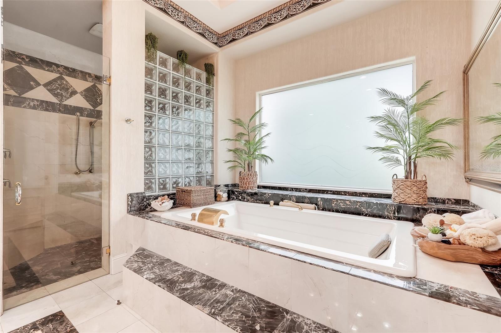 Listing photo id 39 for 11610 Osprey Pointe Boulevard