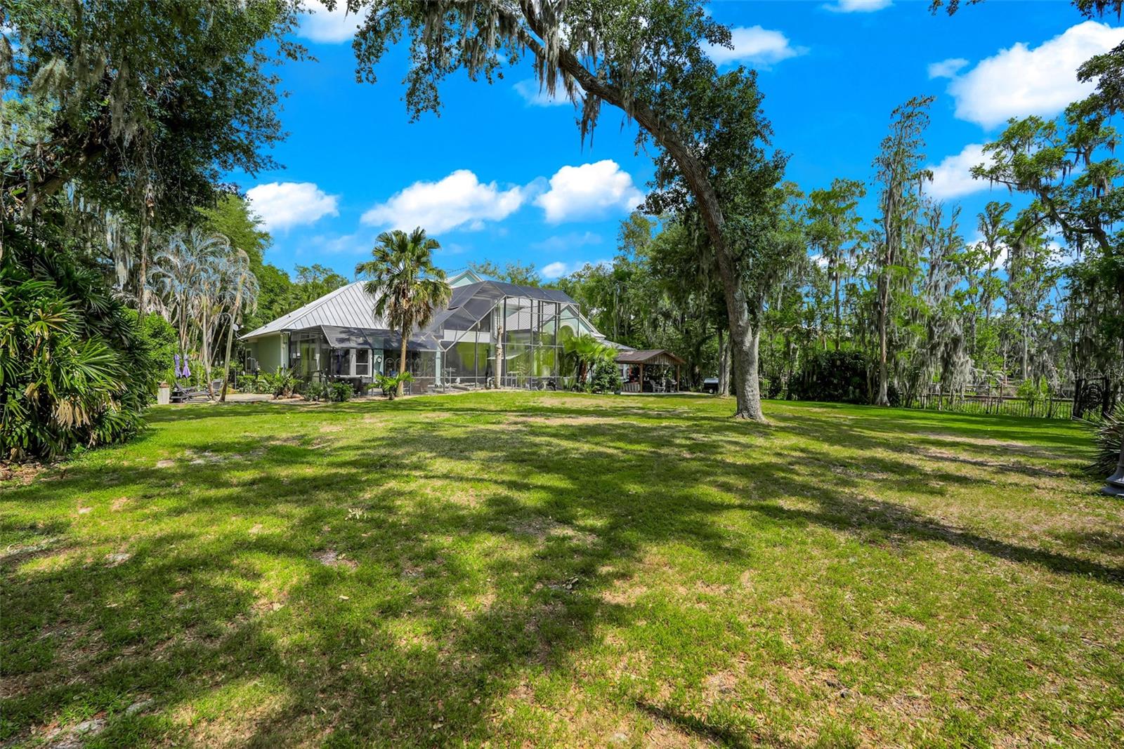 Listing photo id 78 for 11610 Osprey Pointe Boulevard