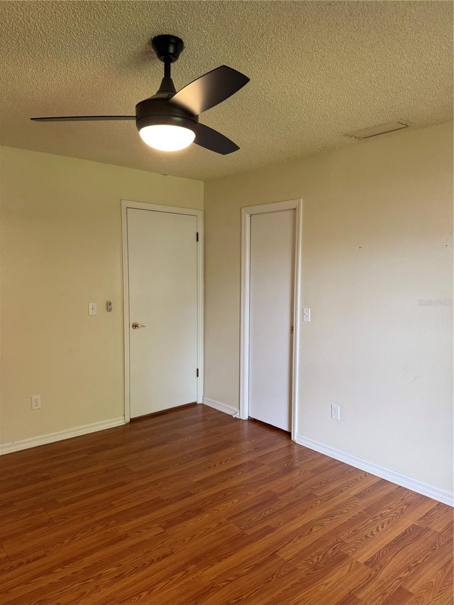 Image 36 of 40 For 407 Douglas Way 66