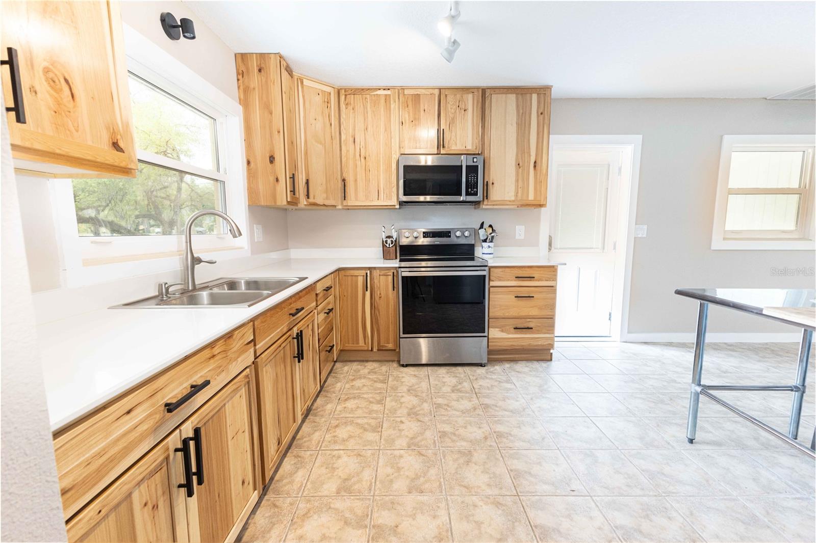 Image 3 of 34 For 5175 Azalea Circle